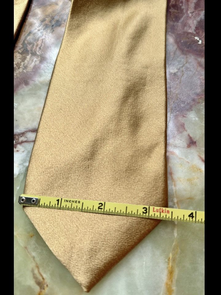 Donna Karan VINTAGE 1990s DONNA KARAN MENS TIE SILK GOLD BRONZE SATIN Size ONE SIZE - 6 Thumbnail