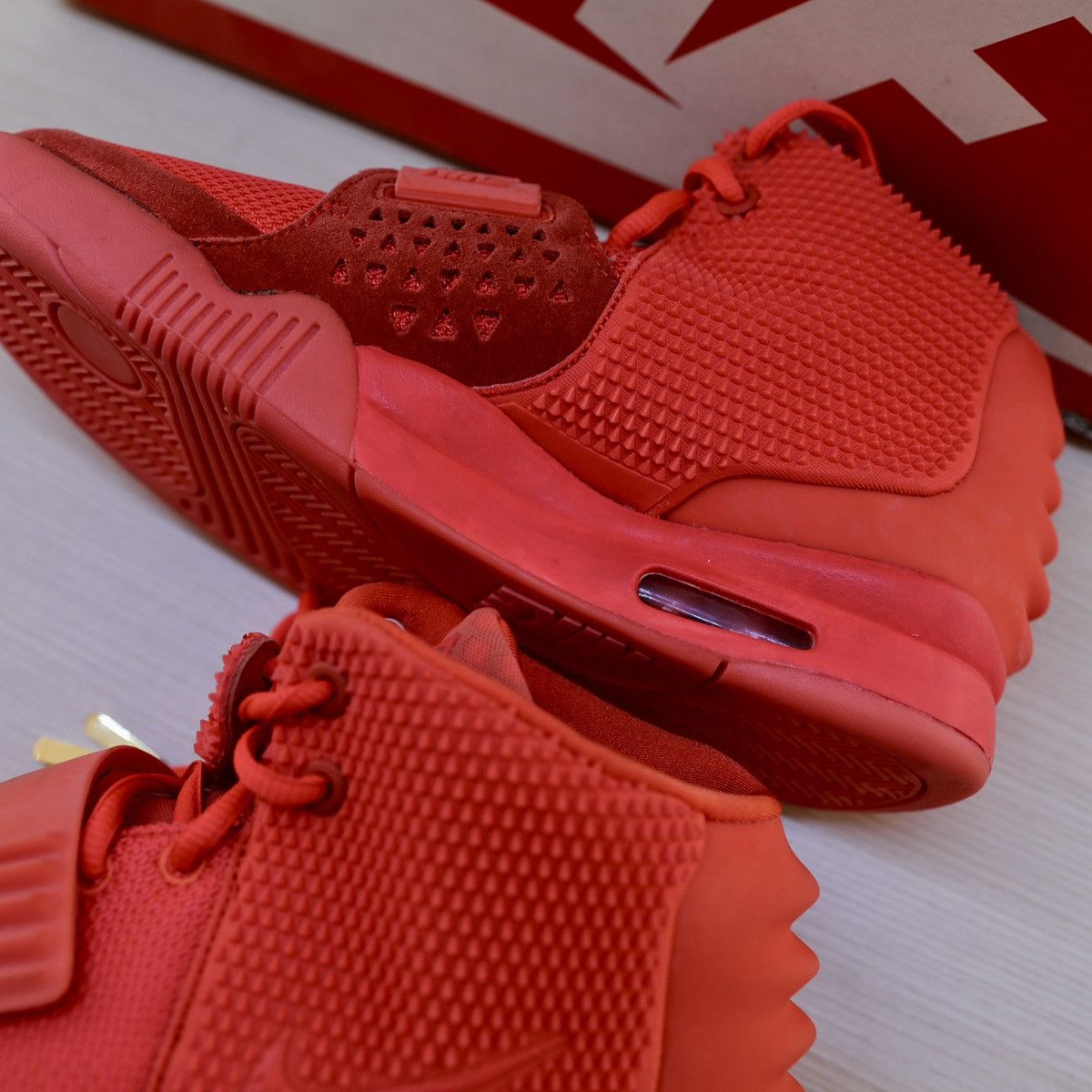 Nike NIKE YEEZY 2 RED OCTOBER Size US 8.5 / EU 41-42 - 7 Thumbnail