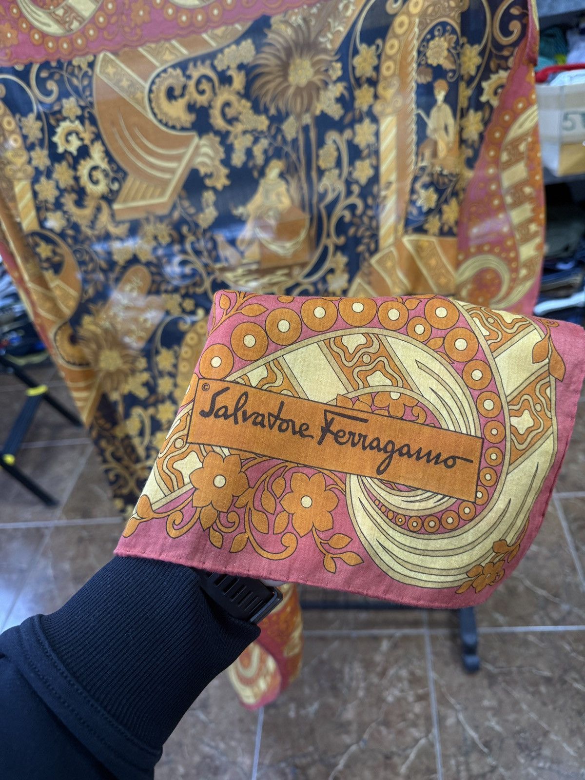Salvatore Ferragamo 🇮🇹 Vintage 90s Salvatore Ferragamo Silk Scarf Baroque Italy Size ONE SIZE - 9 Thumbnail