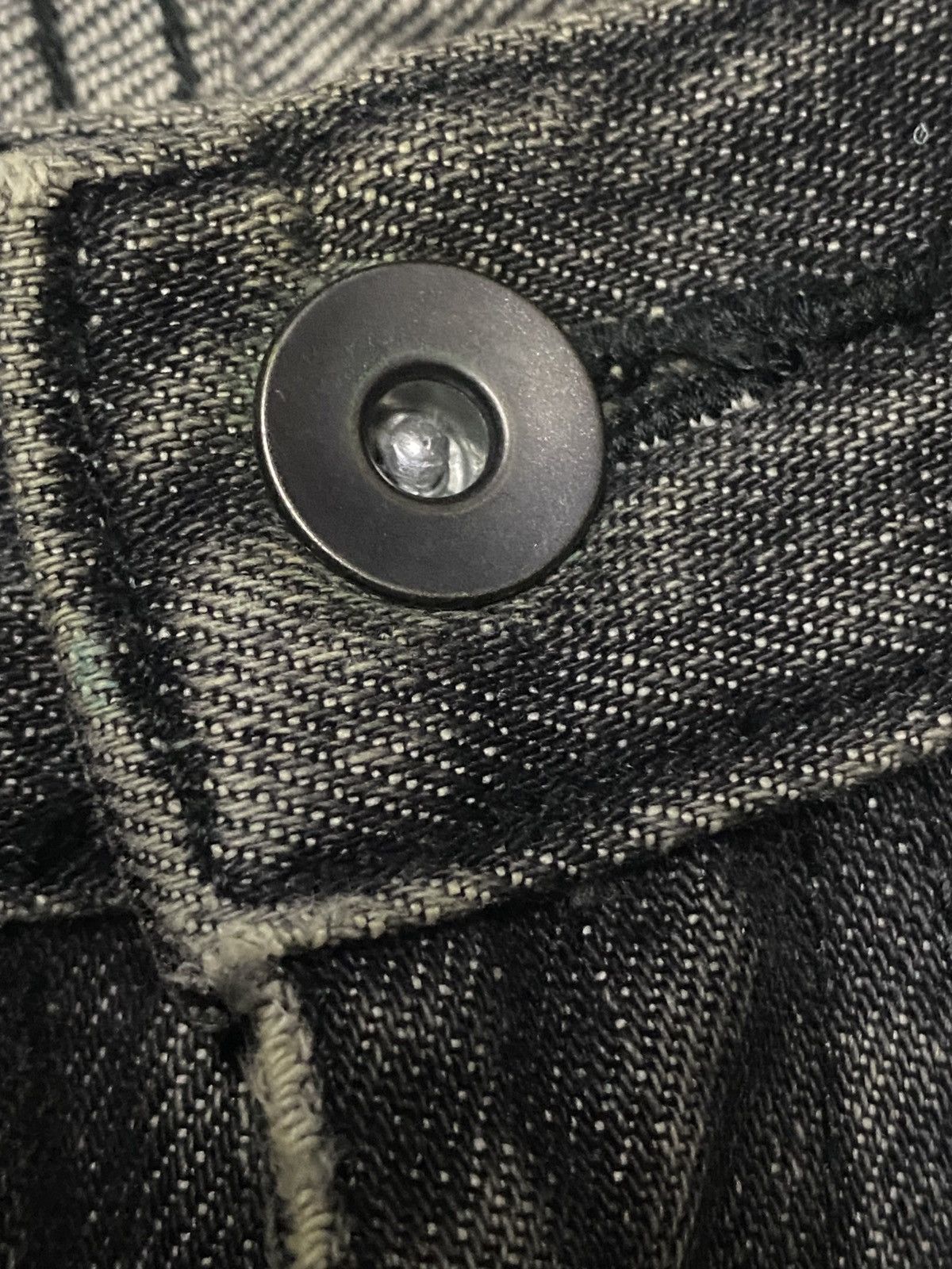 Uniqlo Vintage Japanese Brand Uniqlo Black Denim Distressed Jeans Size US 30 / EU 46 - 12 Thumbnail