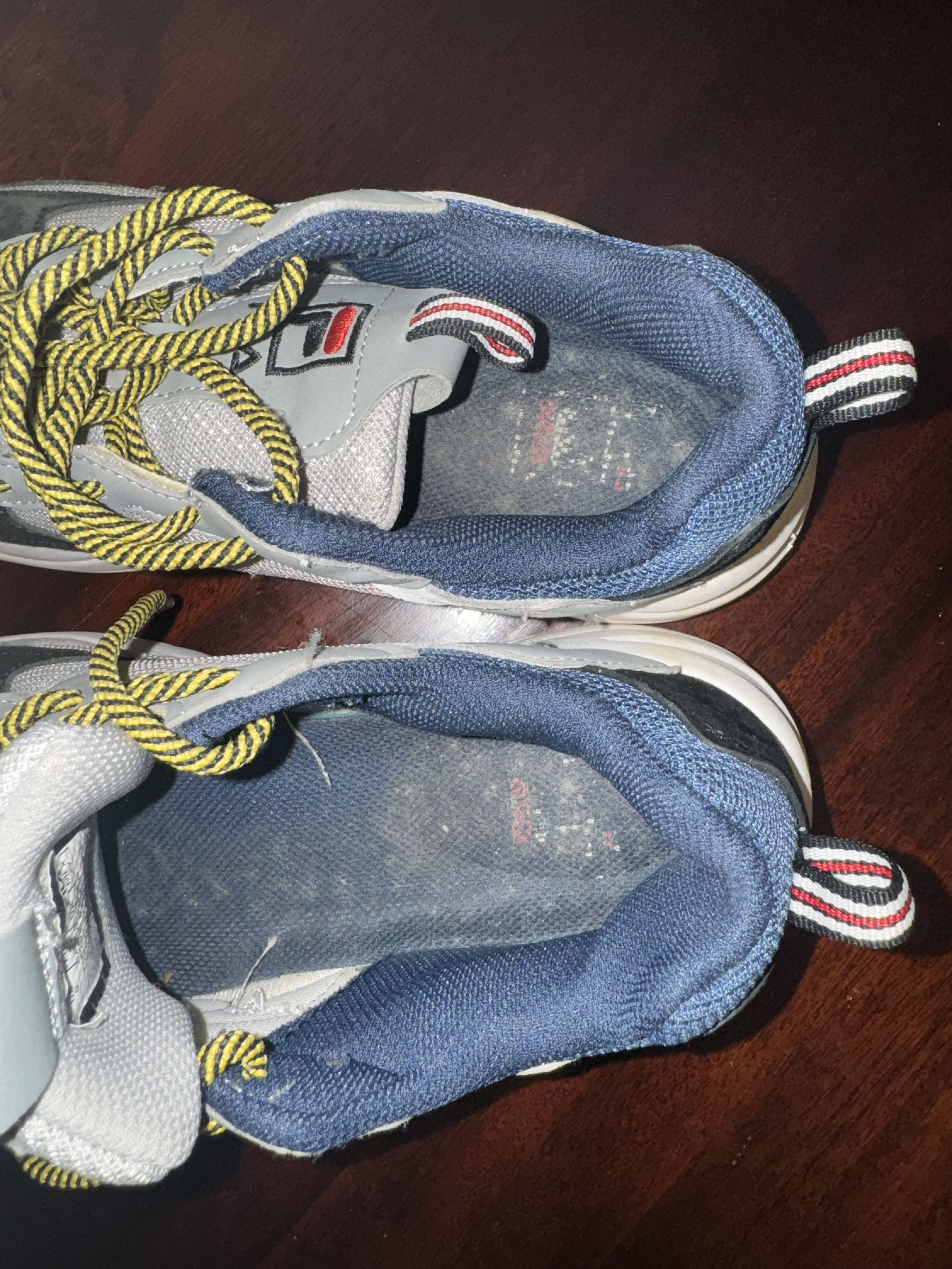 Fila Fila Sneaker Size US 9 / EU 42 - 4 Thumbnail