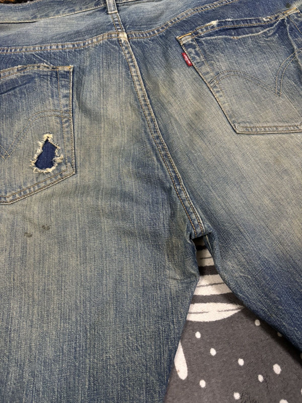 Levi's Vintage 90s Levis 501 Mud Wash Loose Fit Distressed Jeans Size US 36 / EU 52 - 13 Thumbnail