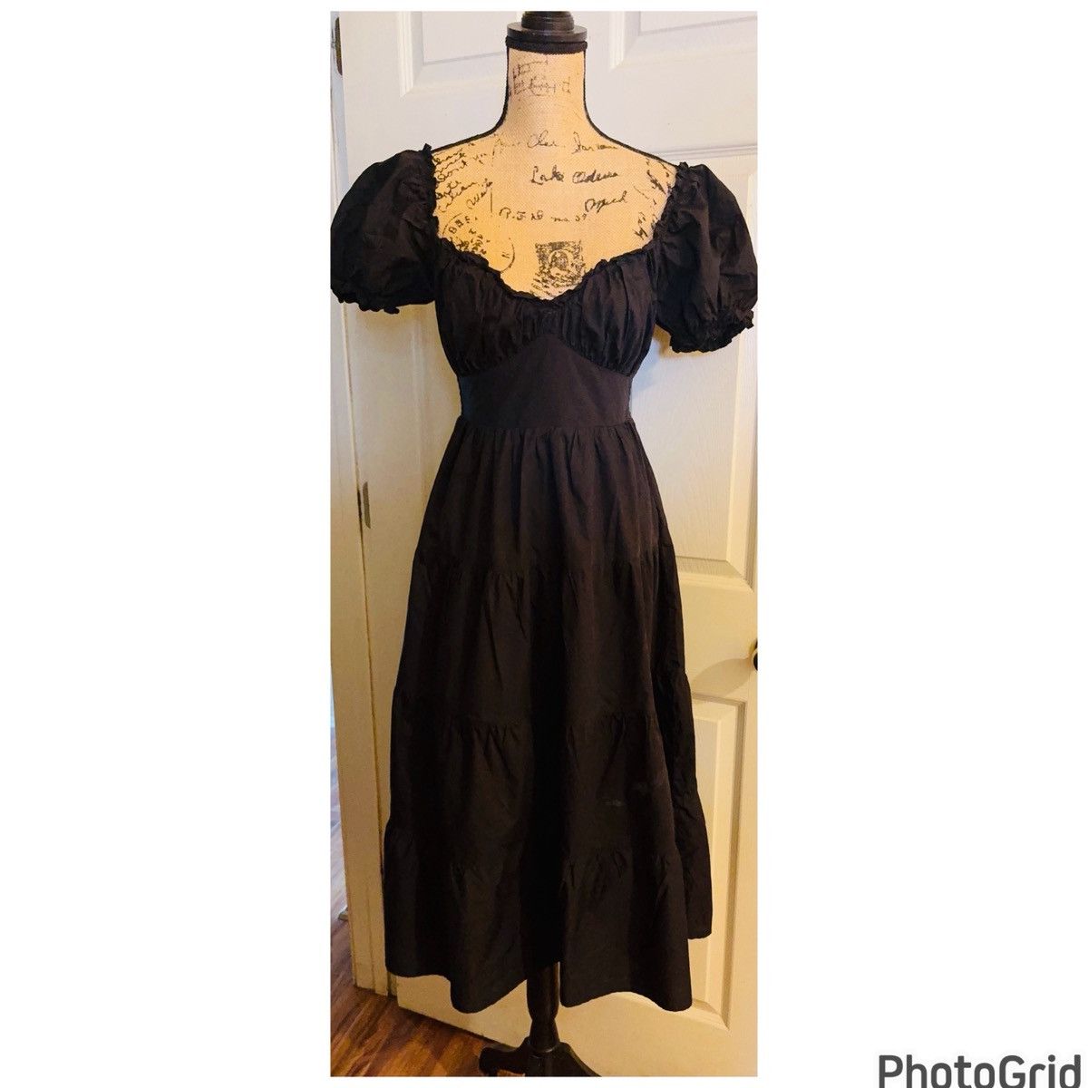 ASTR The Label Revolve ASTR The Label Midi Dress SOLD OUT Size S / US 4 / IT 40 - 2 Thumbnail