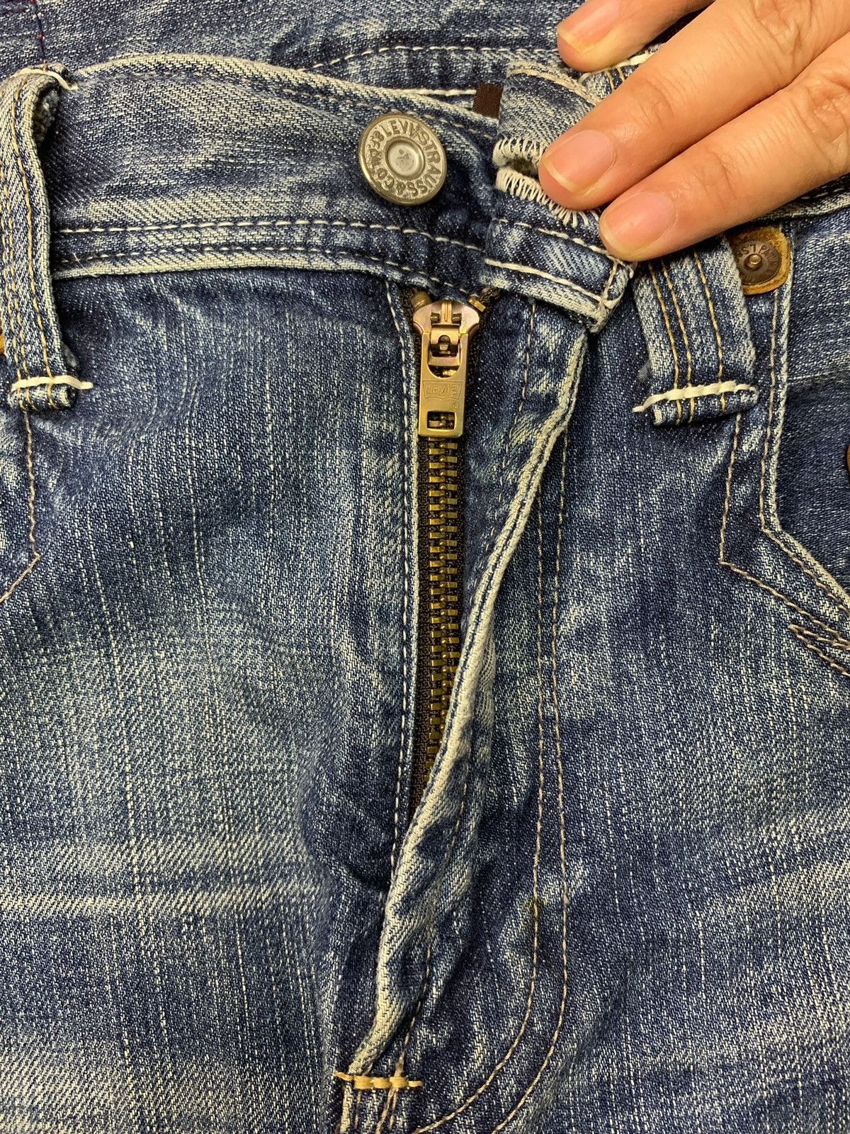 Levi's × Levi's Vintage Clothing Vintage 90s Levis 502 Avant Garde Distressed Baggy Jeans Size US 32 / EU 48 - 3 Thumbnail