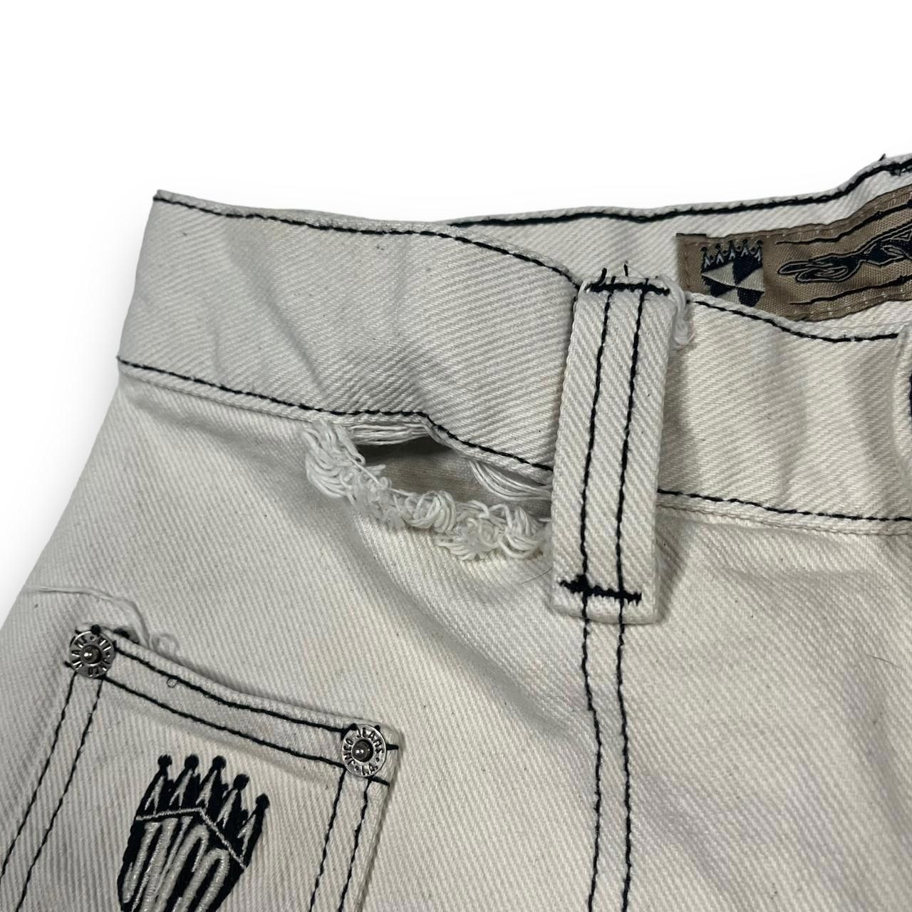 JNCO JNCO Men's White and Cream Shorts Size US 27 - 3 Thumbnail