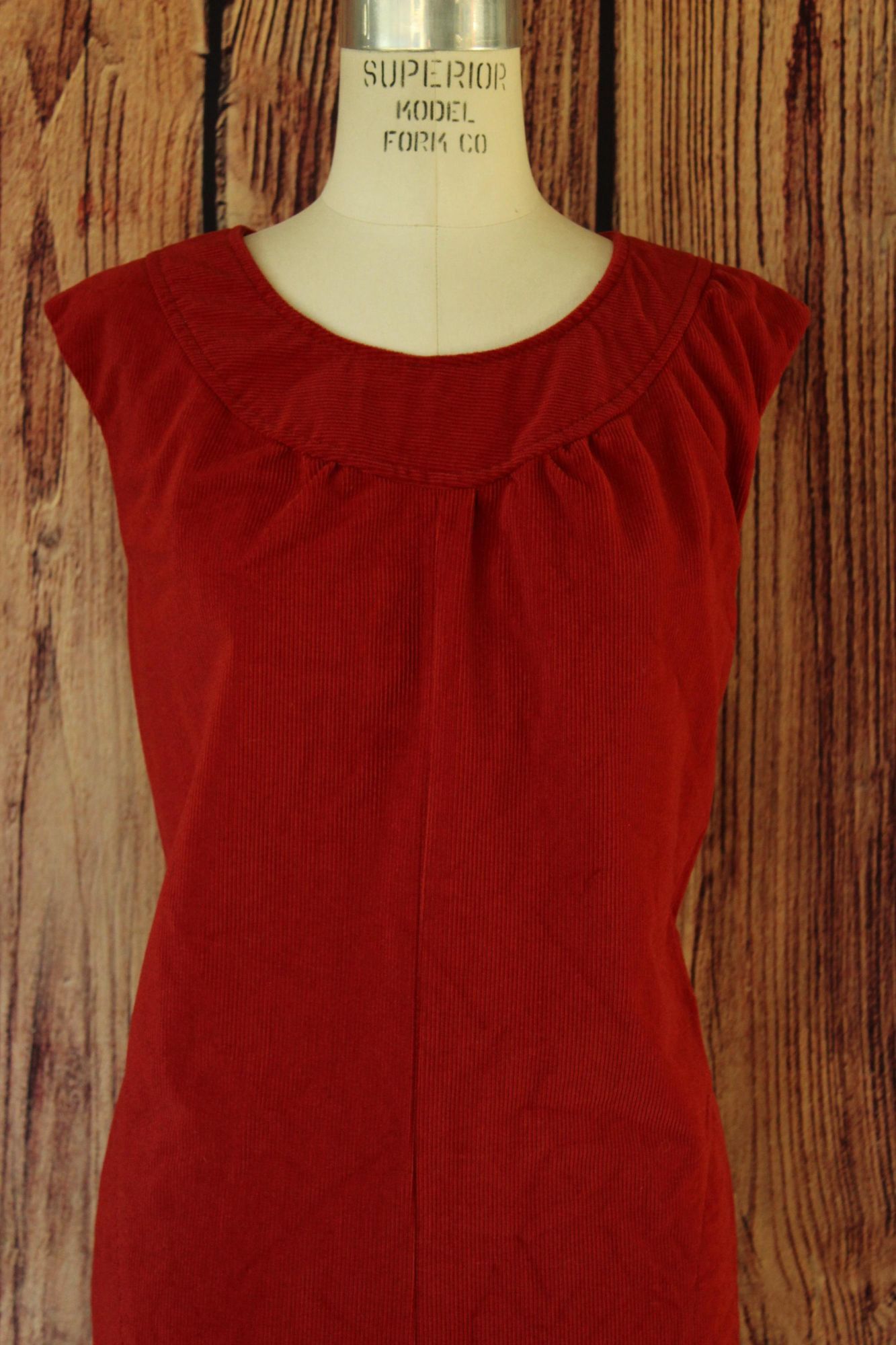 Vintage Vintage 1980s Dress With Pockets, Red Corduroy Shaker Sport Size M / US 6-8 / IT 42-44 - 2 Thumbnail