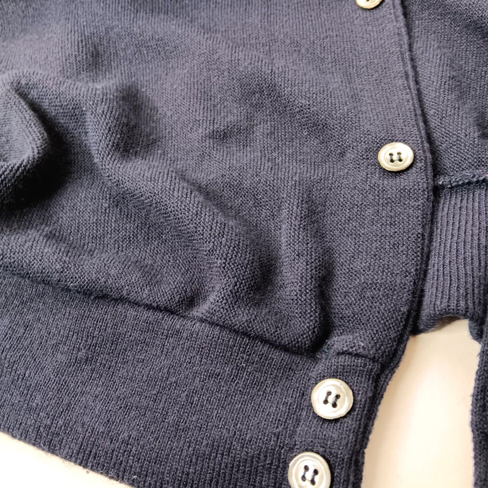 Izod VINTAGE IZOD Mens Large Tall Cardigan Sweater Button V Neck Blue Grandpa Logo Knit Kick 80s 70s Grunge Hipster Size US L / EU 52-54 / 3 - 6 Thumbnail