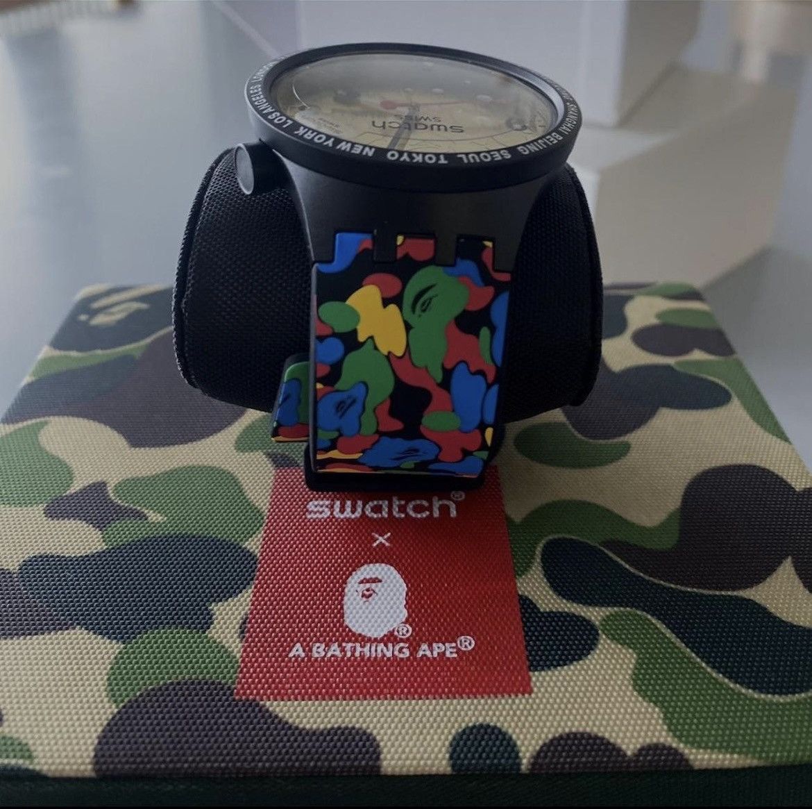 Bape Bape x Swatch BAPE x Swatch BIG BOLD Tokyo Edition Size ONE SIZE - 1 Thumbnail