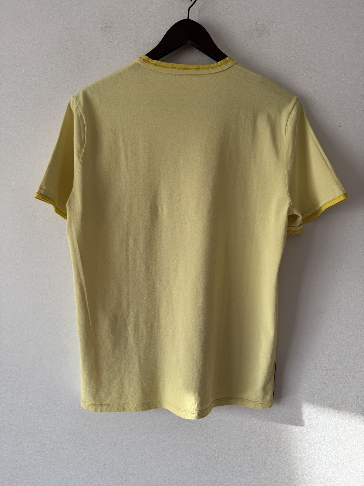 Prada 🔥🔥 Prada Red Tab Yellow Cotton T-Shirt Size US L / EU 52-54 / 3 - 2 Thumbnail