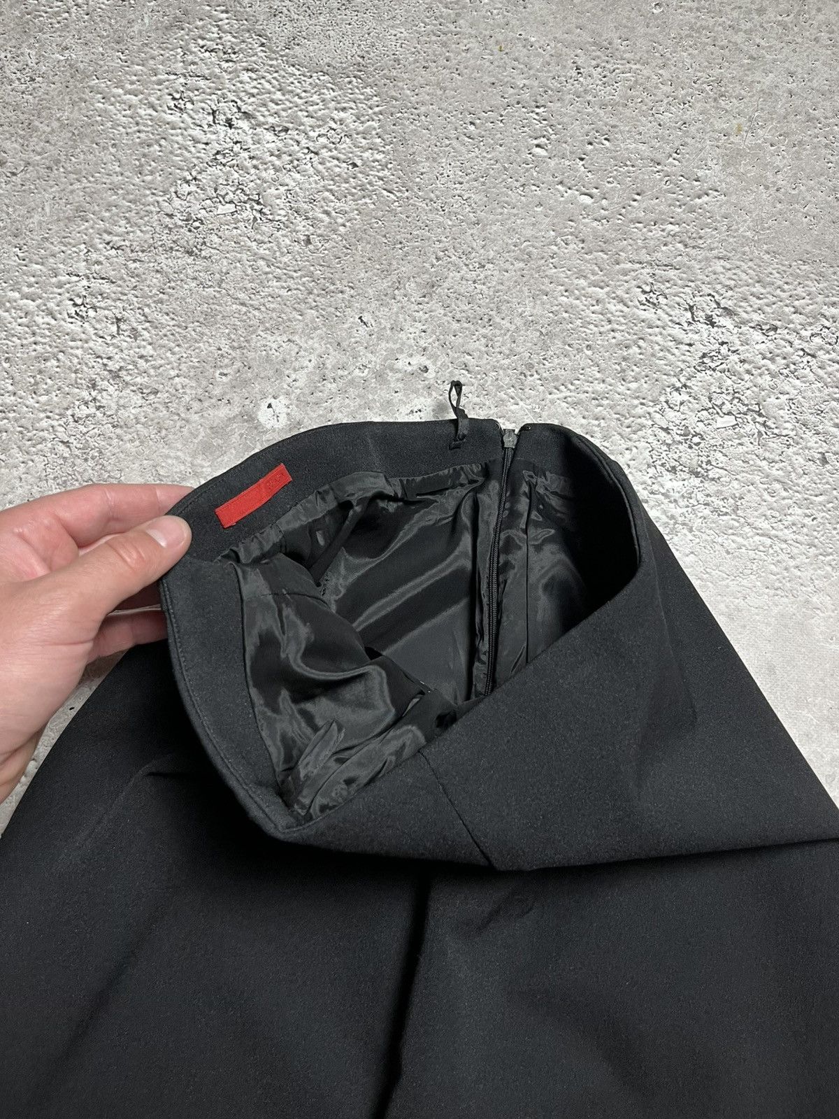 Prada × Vintage Prada Black Wool Blend Pencil Skirt Made in Italy Size 44 Size 30" / US 8 / IT 44 - 5 Thumbnail