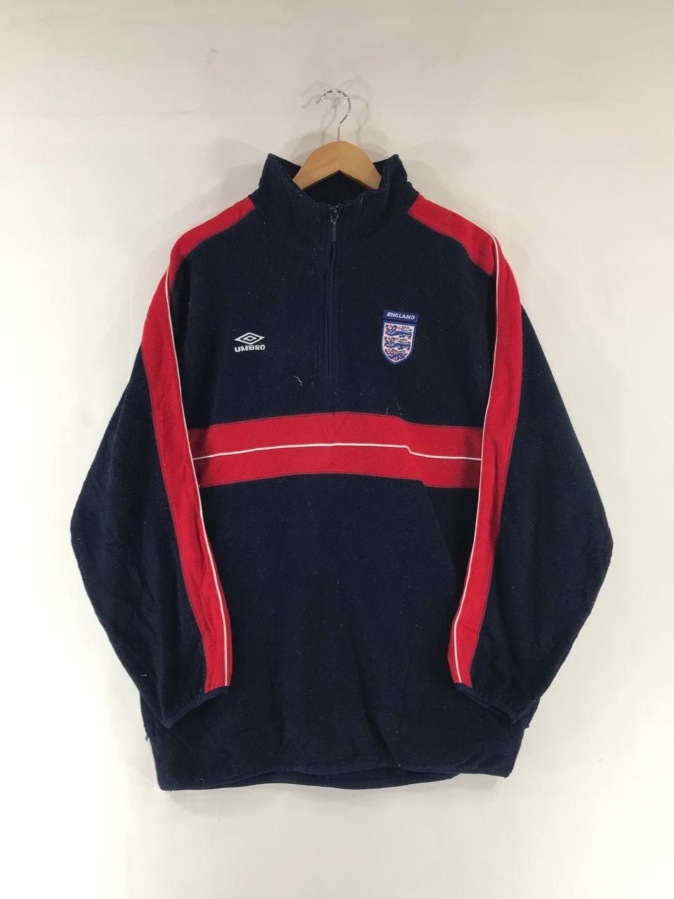 Sports Specialties × Umbro × Vintage Vintage 90's Umbro England Football Fleece Size US XL / EU 56 / 4 - 1 Thumbnail