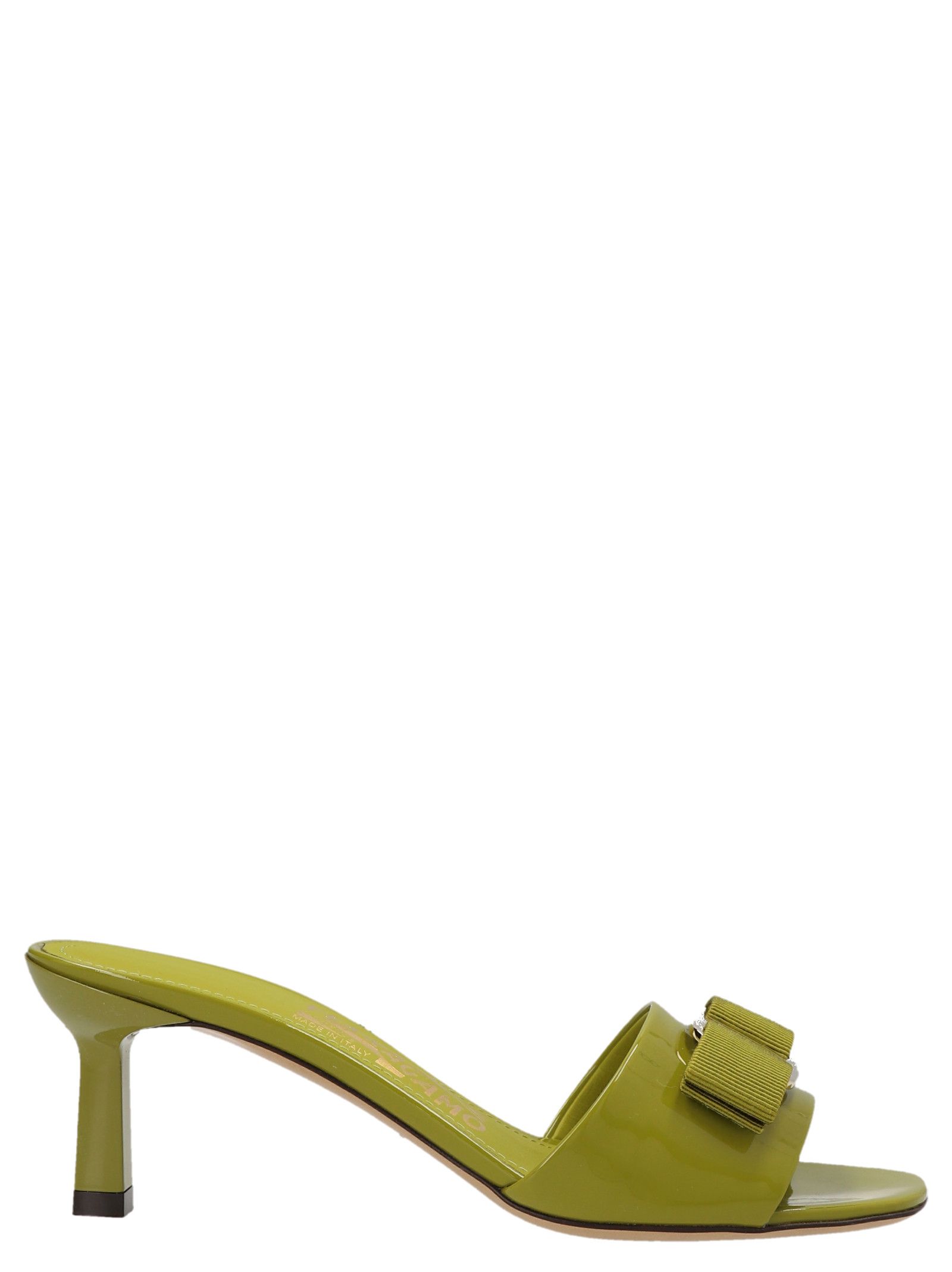 サンダル・ミュール Salvatore Ferragamo Ivory Leather Zelie Mules Ferragamo Ivory Leather Zelie Mules | italist