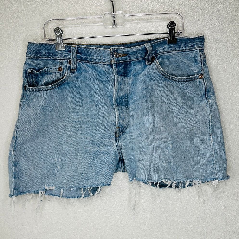 Levi's Levis 501 Light Blue Wash Button Fly Refurbished Shorts 36 Size 36" / US 14 / IT 50 - 1 Thumbnail