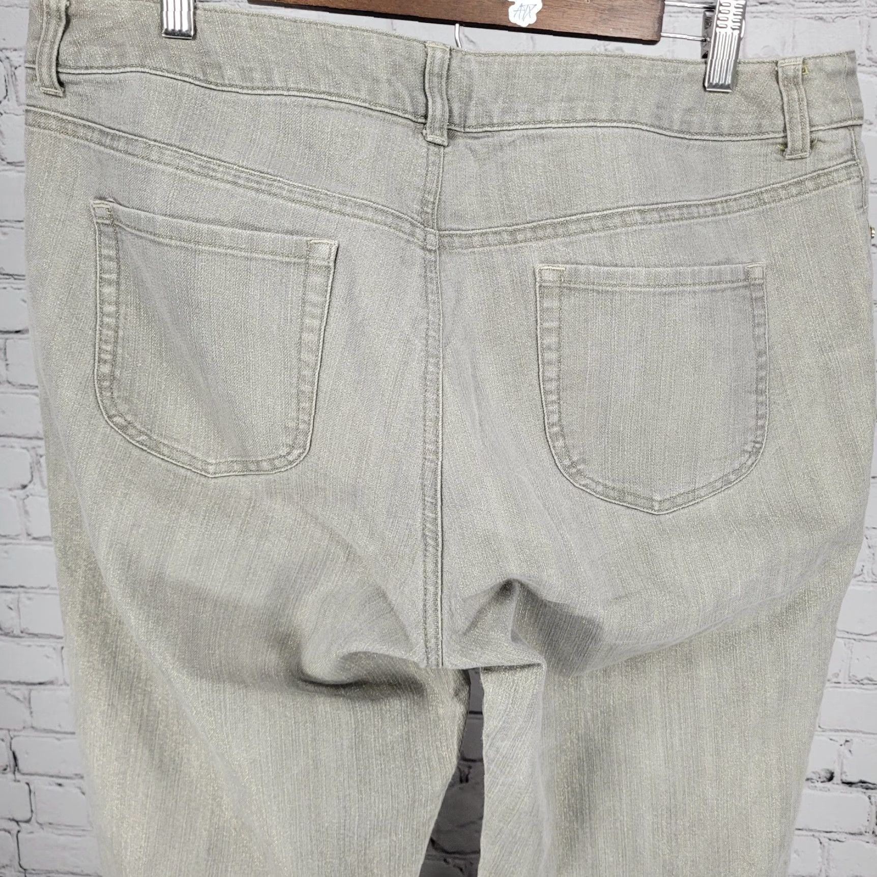 Vintage Chico's Jeans Slim Leg Mid Rise 3 US 16 Platinum Shimmer Ultimate Fit (36x29) Size 26" / US 2 / IT 38 - 7 Thumbnail