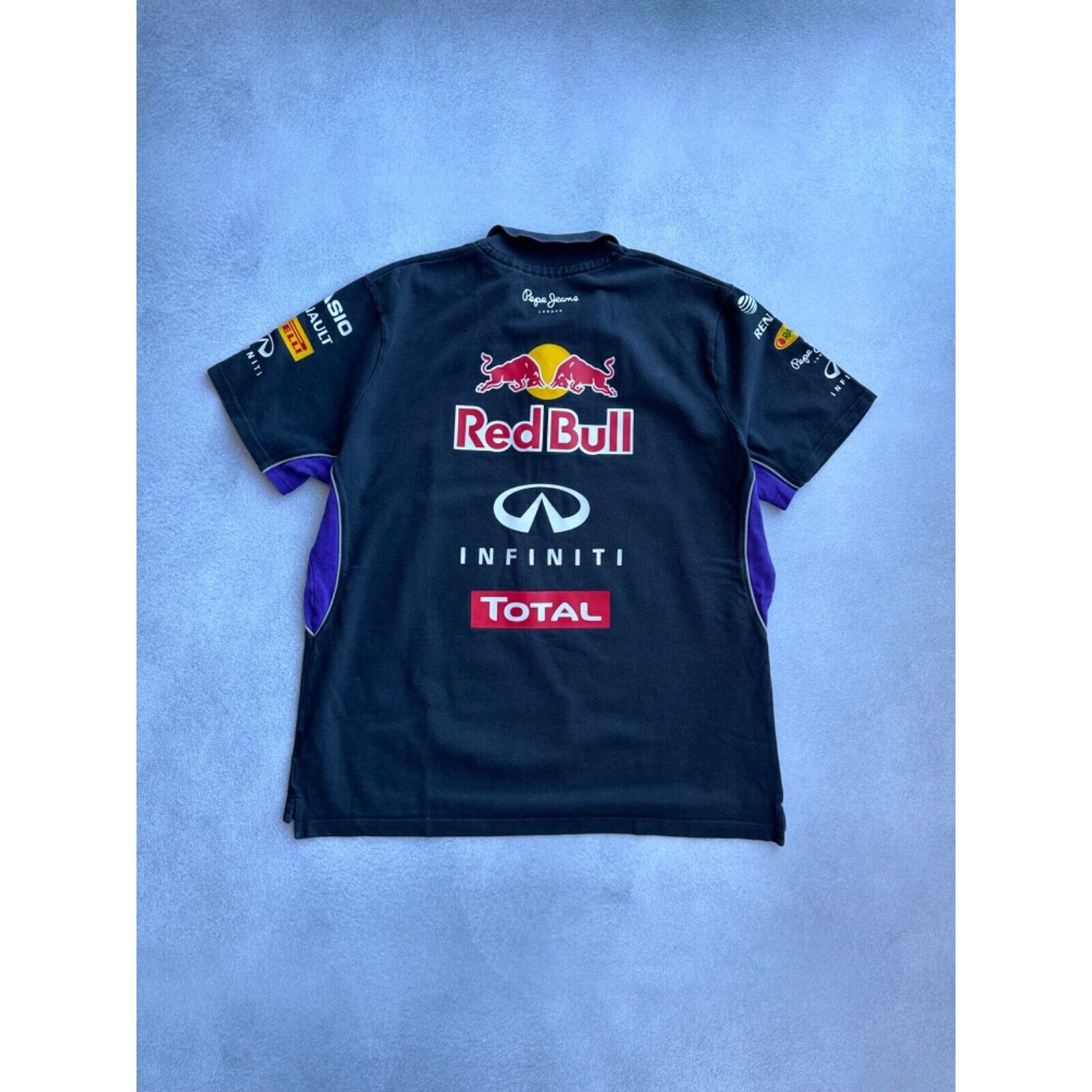 Pepe Jeans VTG Red Bull Pepe Jeans Formula Uno Racing Faded T-shirt Size US XXL / EU 58 / 5 - 1 Thumbnail