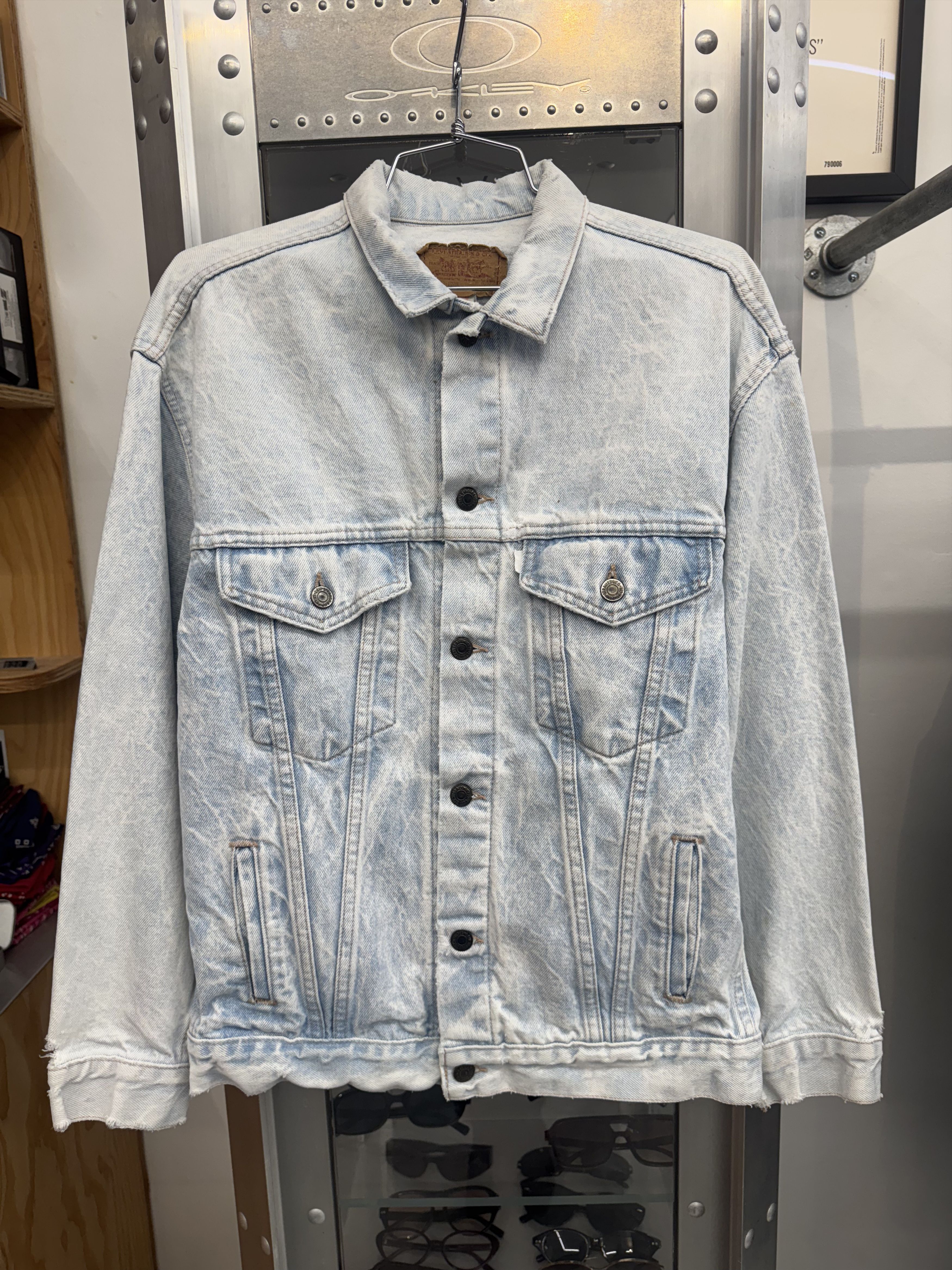 Levi's Vintage Levi's Denim Jacket Size US XL / EU 56 / 4 - 1 Thumbnail