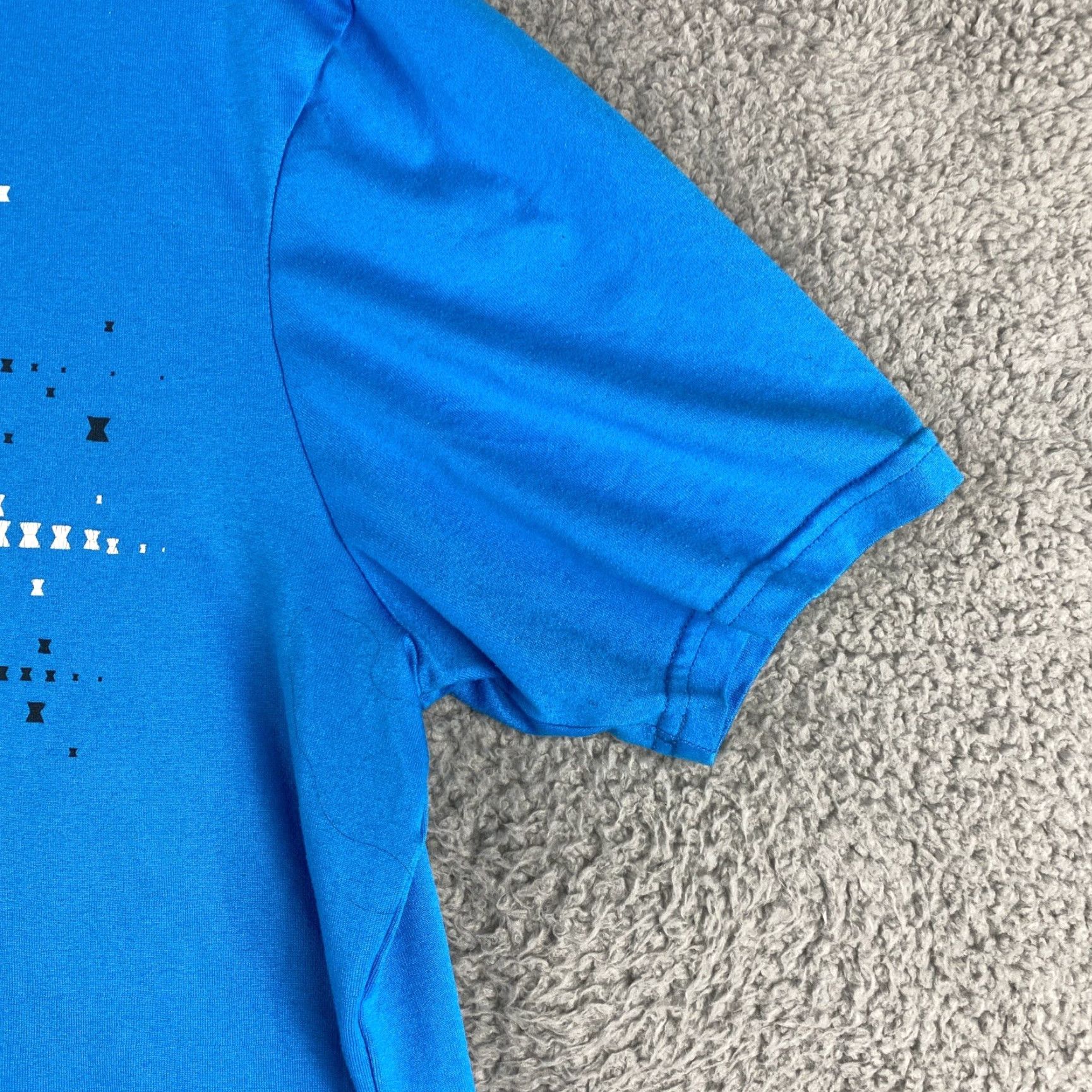 Under Armour Under Armour Loose Heatgear Athletic Blue Pullover T-Shirt Men's M / 44-33 Color Blue Short Sleeve Regular Fit Sports Performance Shirt Size US M / EU 48-50 / 2 - 3 Thumbnail
