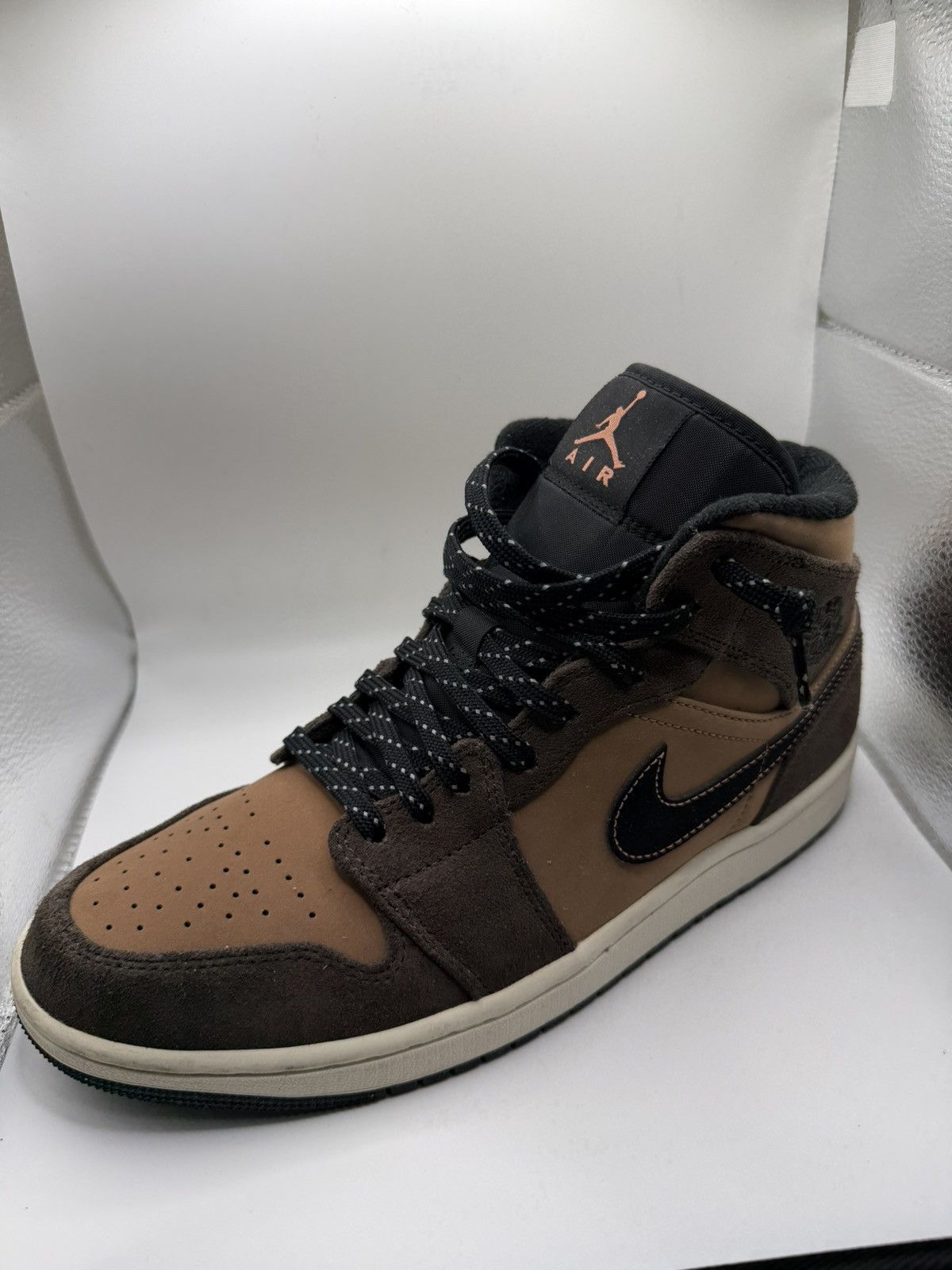 Nike Air Jordan 1 Mid SE 'Dark Chocolate' 2021 Size US 9 / EU 42 - 2 Thumbnail