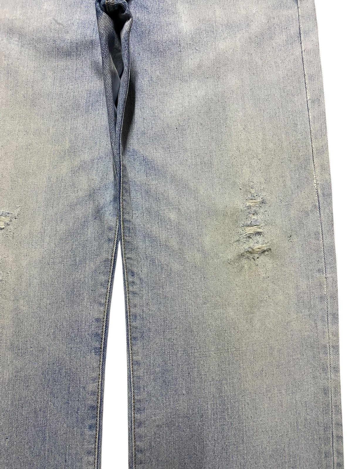 Japanese Brand Vintage Japanese Brand Light Wash Distressed Loose Jeans Size US 34 / EU 50 - 8 Thumbnail