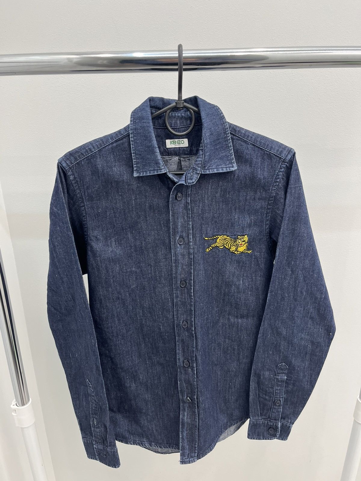 Kenzo Kenzo Tiger Embroidered Denim Shirt Size US S / EU 44-46 / 1 - 1 Thumbnail