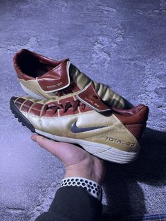 Nike total hotsell 90 turf