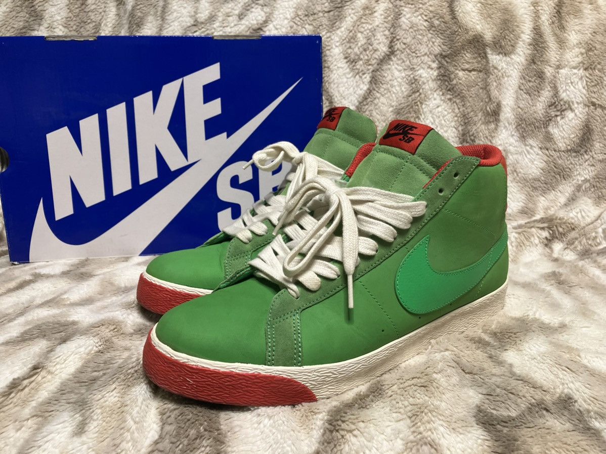 Sz 11- Nike SB Blazer Green Spark Pimento- used/og box