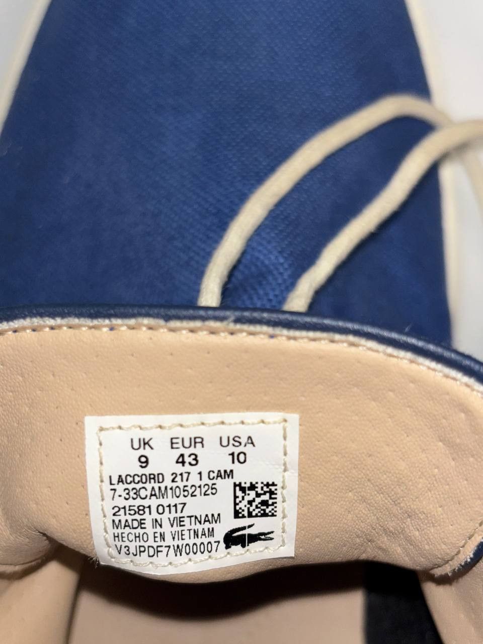 Lacoste Lacoste Men's shoes Laccord 217 1, blue. Size: USA-10; UK-9 Size US 10 / EU 43 - 15 Thumbnail