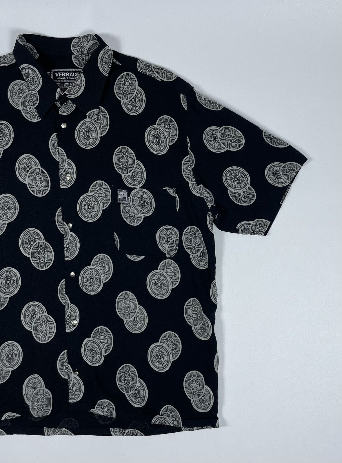 Versace Jeans Couture Vintage Versace Jeans Couture Shirt monogram print Size US XL / EU 56 / 4 - 2 Thumbnail