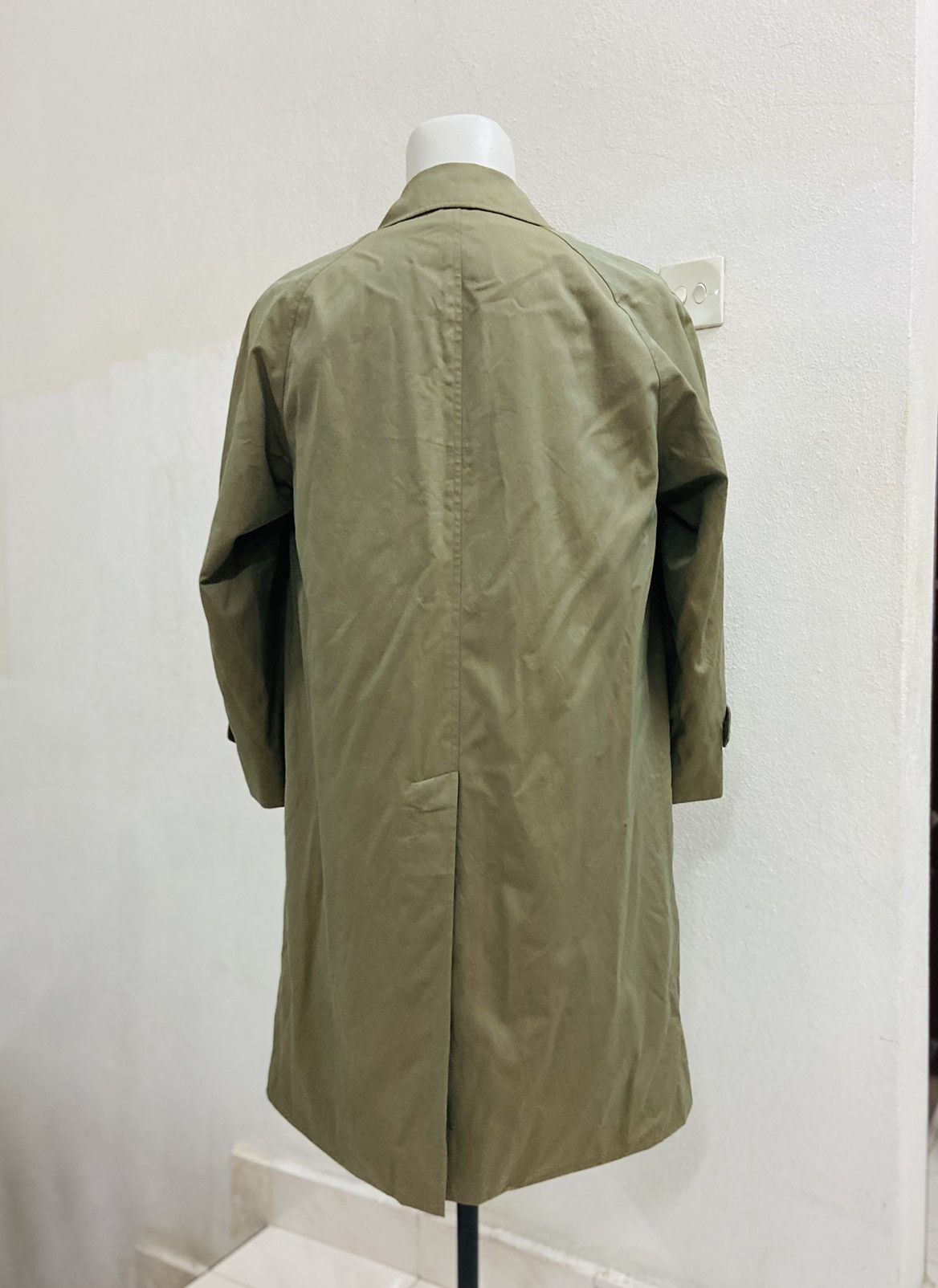 Burberry × Vintage VINTAGE BURBERRY TRENCH COAT. Size US M / EU 48-50 / 2 - 5 Thumbnail