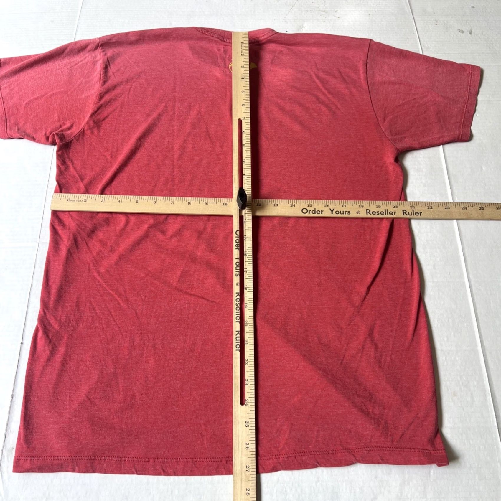 4SDESIGNS VINTAGE T&C Surf Designs Shirt Men Large Pink HI Surf Advisory Hawaii Surfer Graphic Print 90s 2000s Size US L / EU 52-54 / 3 - 7 Thumbnail