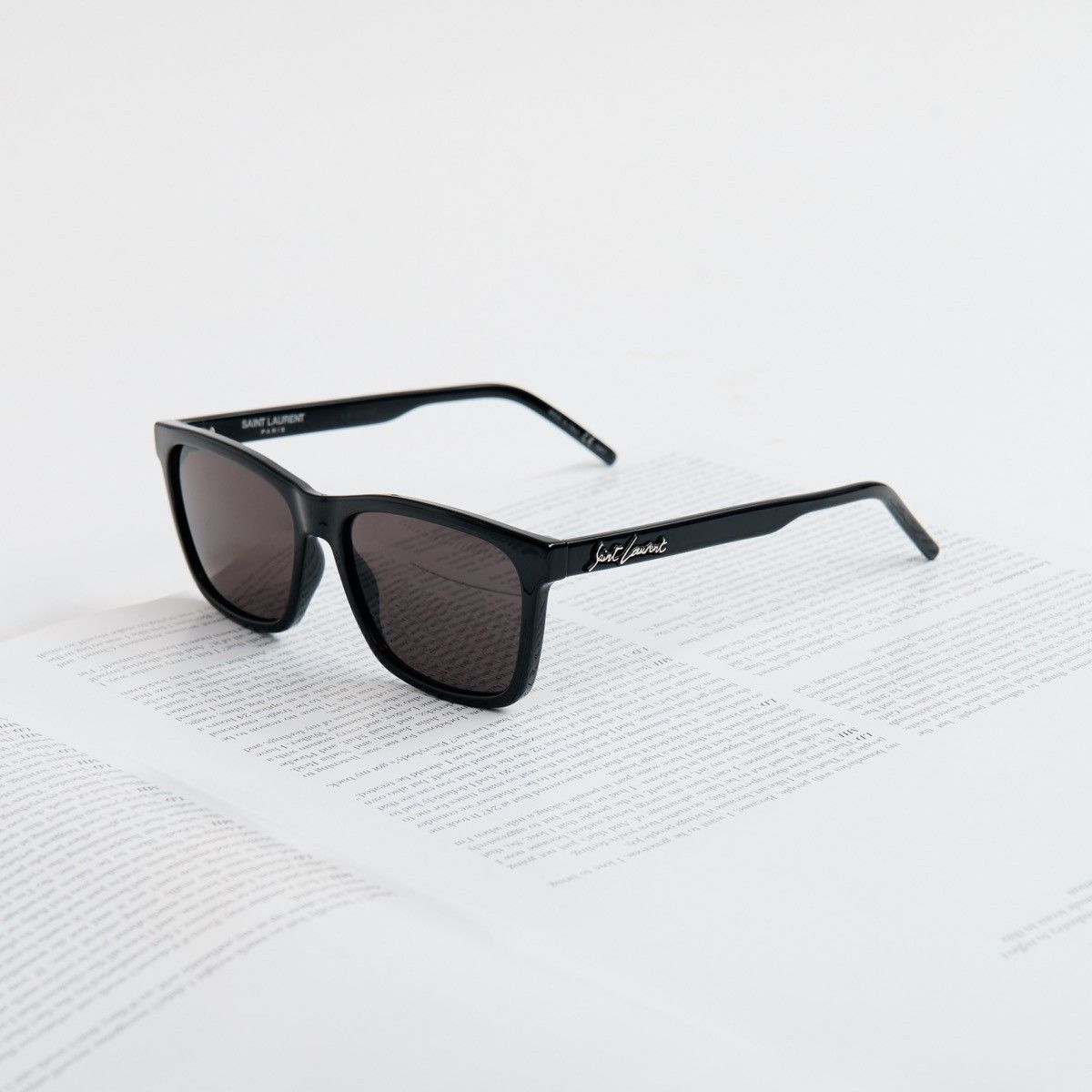 Saint Laurent Paris SAINT LAURENT SL 318 001 SUNGLASSES Size ONE SIZE - 1 Thumbnail