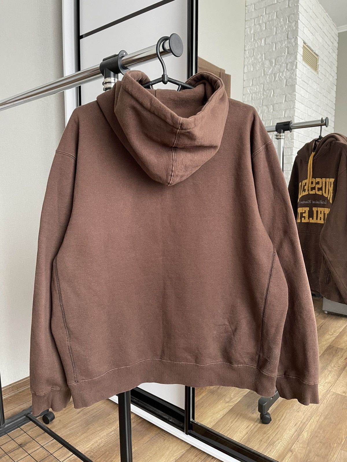 Russell Athletic Russell Athletic Vintage Brown Hoodie Embroidered Logo 90s Size US L / EU 52-54 / 3 - 4 Thumbnail