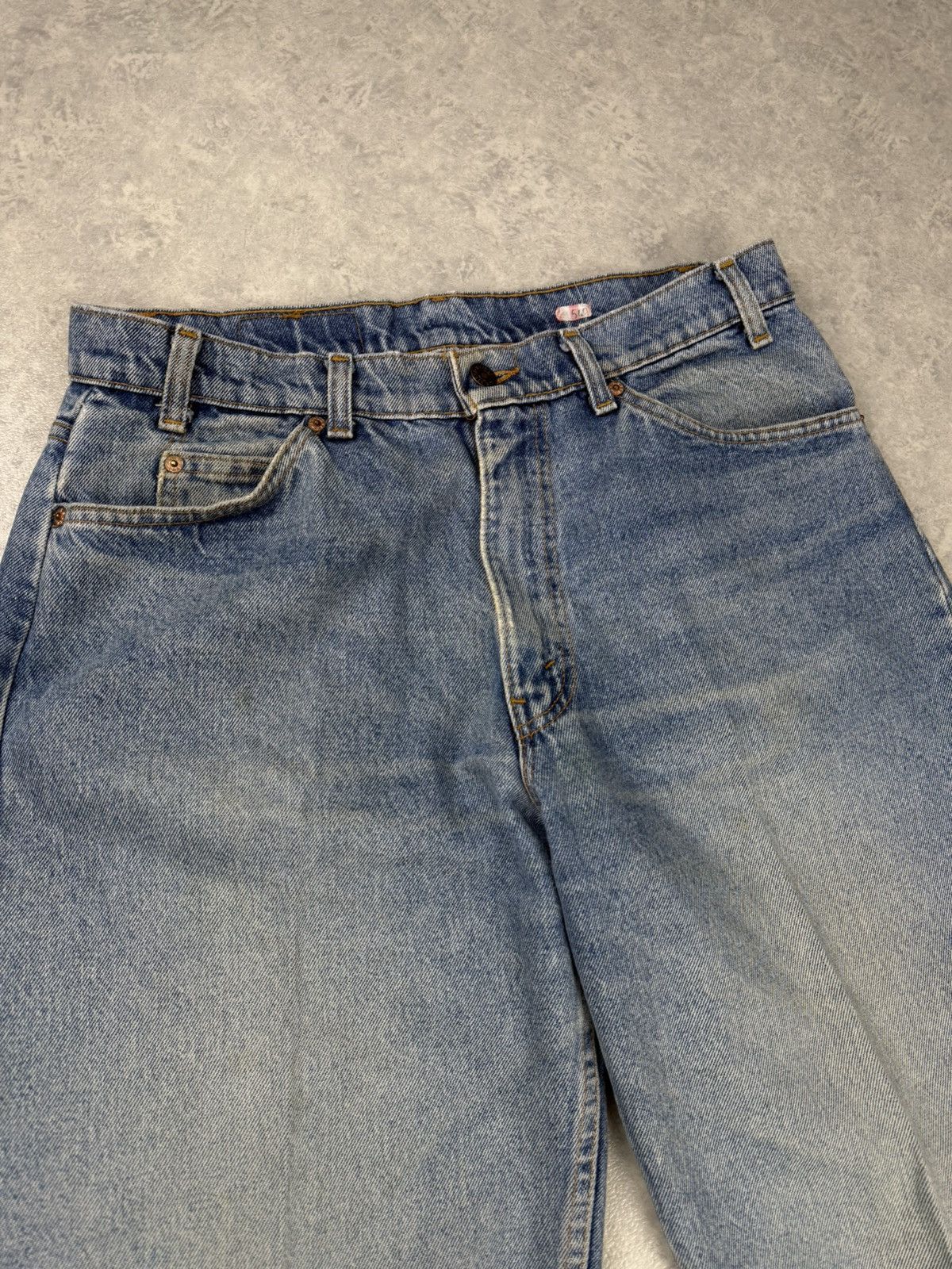 Levi's Vintage Clothing Vintage Levi’s 560 Denim Jeans Size 33x34 Made in USA Size US 33 - 6 Thumbnail