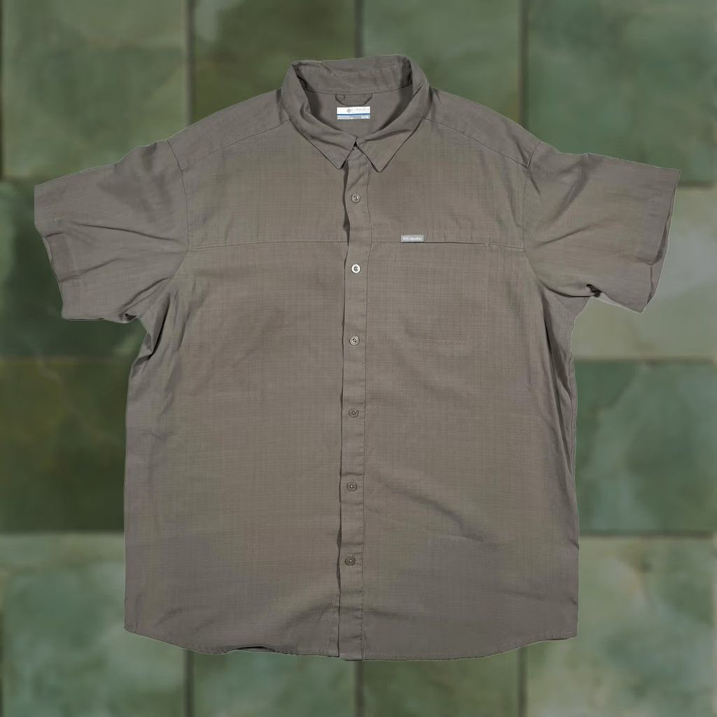 Vintage Columbia Shirt Mens XL Brown Short Sleeve Button Front Hiking Trail Casual Size US XL / EU 56 / 4 - 1 Thumbnail