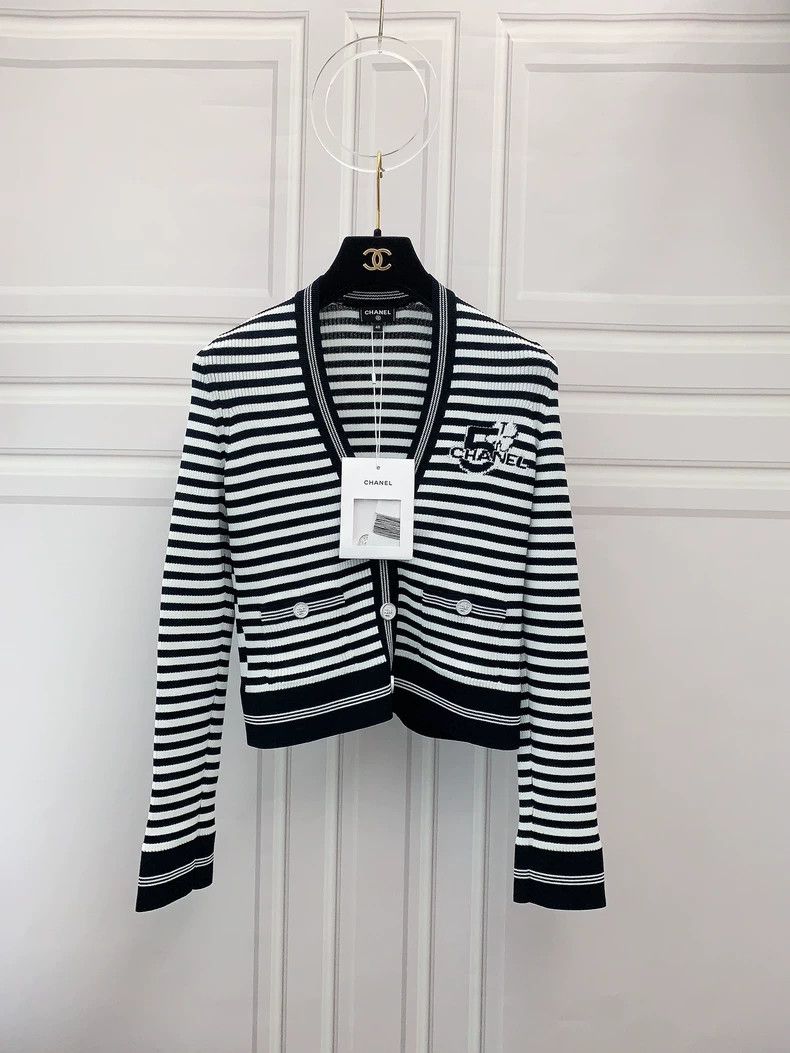 Chanel Chanel 23C striped knitted cardigan coat Size S / US 4 / IT 40 - 1 Thumbnail