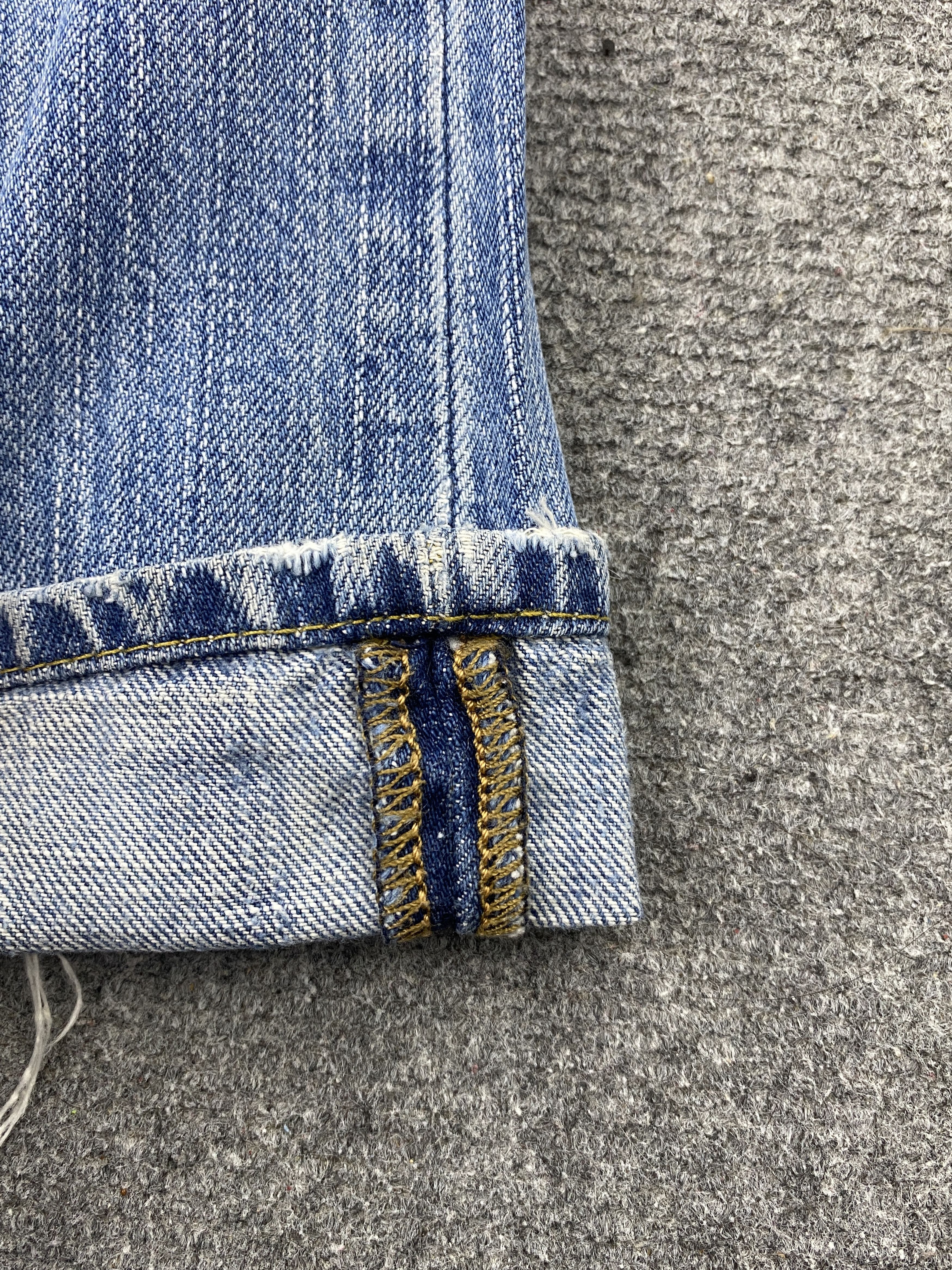 Levi's × Vintage Faded Blue Vintage Levi's 527 Low Bootcut Jeans Size US 31 - 7 Thumbnail