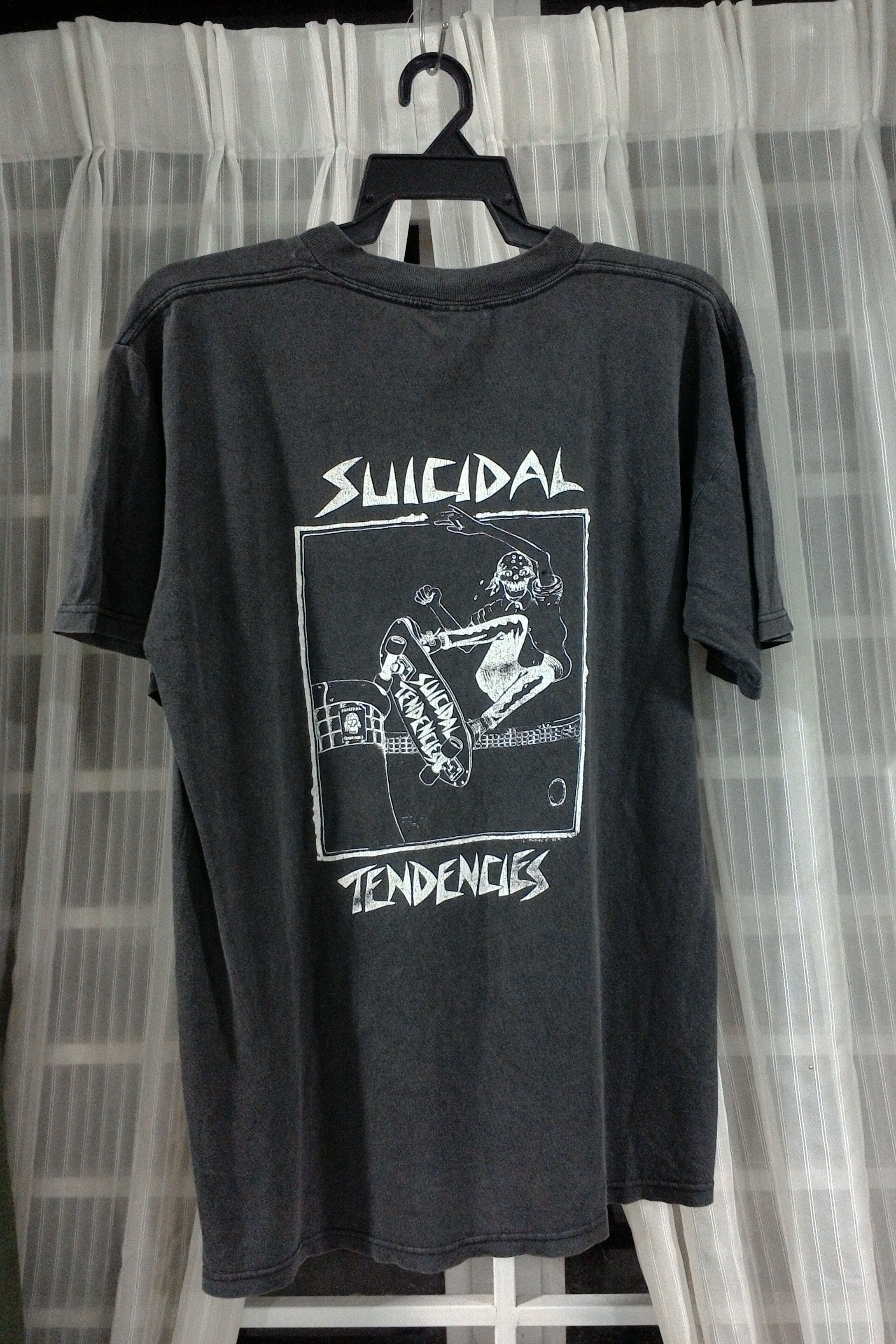Vintage Vintage Suicidal shirt Size US M / EU 48-50 / 2 - 1 Thumbnail