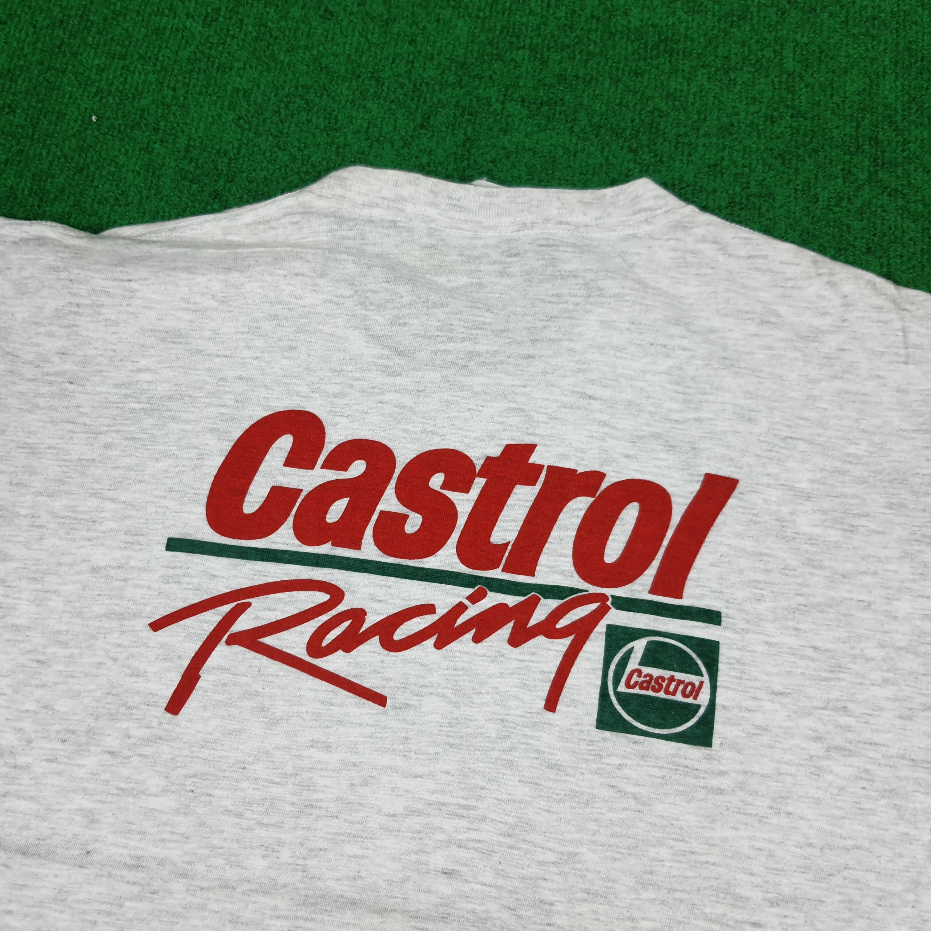 Vintage Vintage Castrol Racing Motor Oil Motorsports Tshirt Size US M / EU 48-50 / 2 - 2 Thumbnail