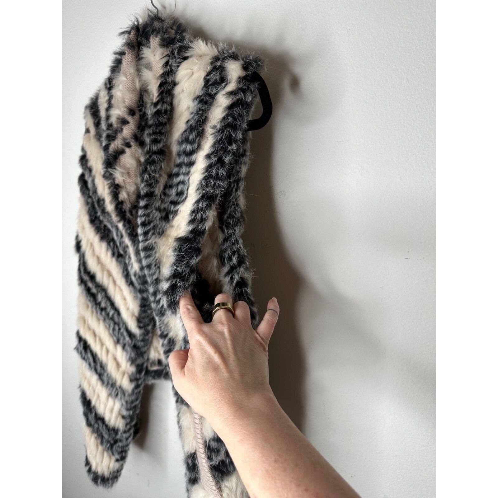 Marc by Marc Jacobs Marc by Marc Jacobs Cream Black Stripe Rabbit Fur Vest OS Size ONE SIZE - 10 Thumbnail