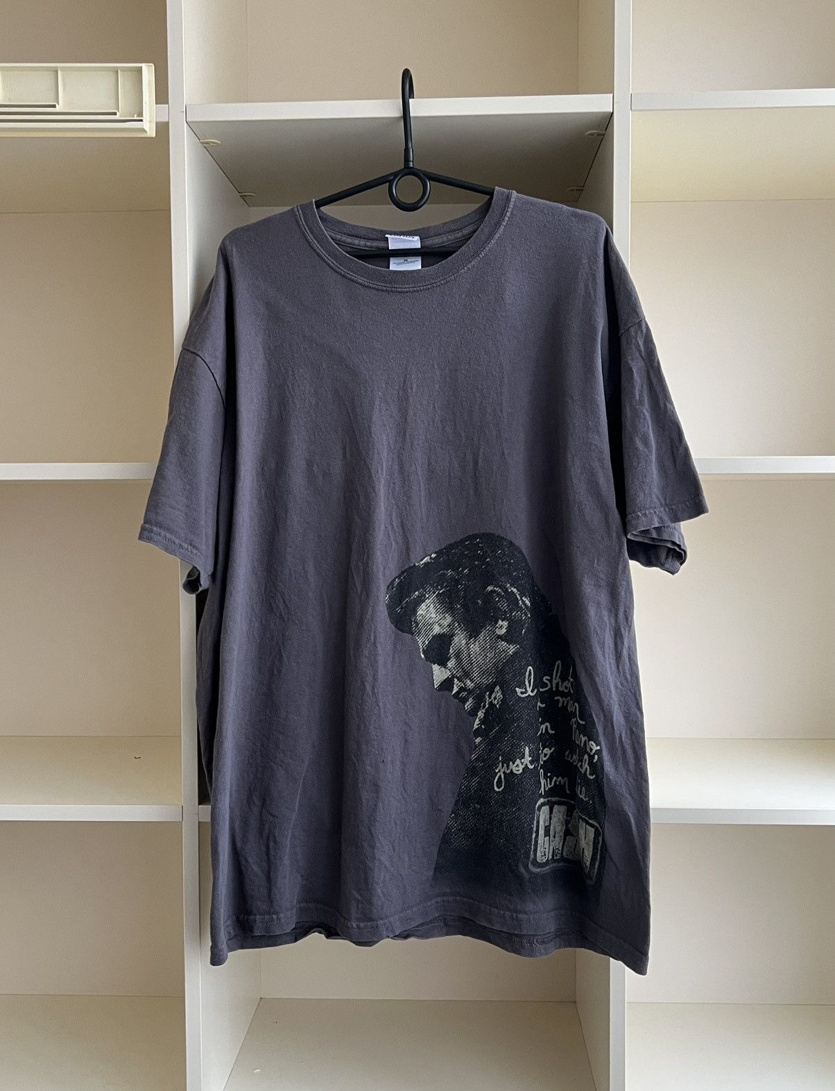 Vintage Vintage Johnny Cash T-Shirt 00s Music Tee Size XL Size US XL / EU 56 / 4 - 1 Thumbnail
