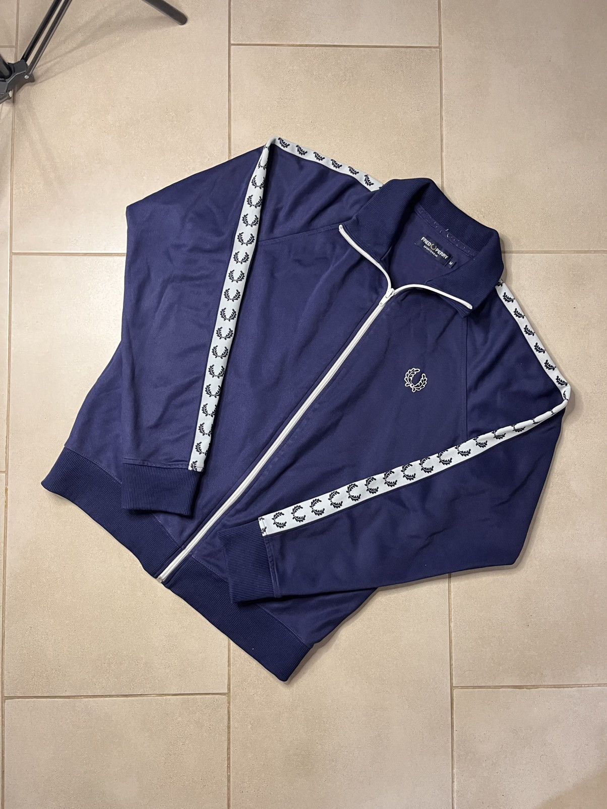 Fred Perry × Vintage Zip Up Sweatshirt Fred Perry Lampas Casual Monogram Size US M / EU 48-50 / 2 - 1 Thumbnail