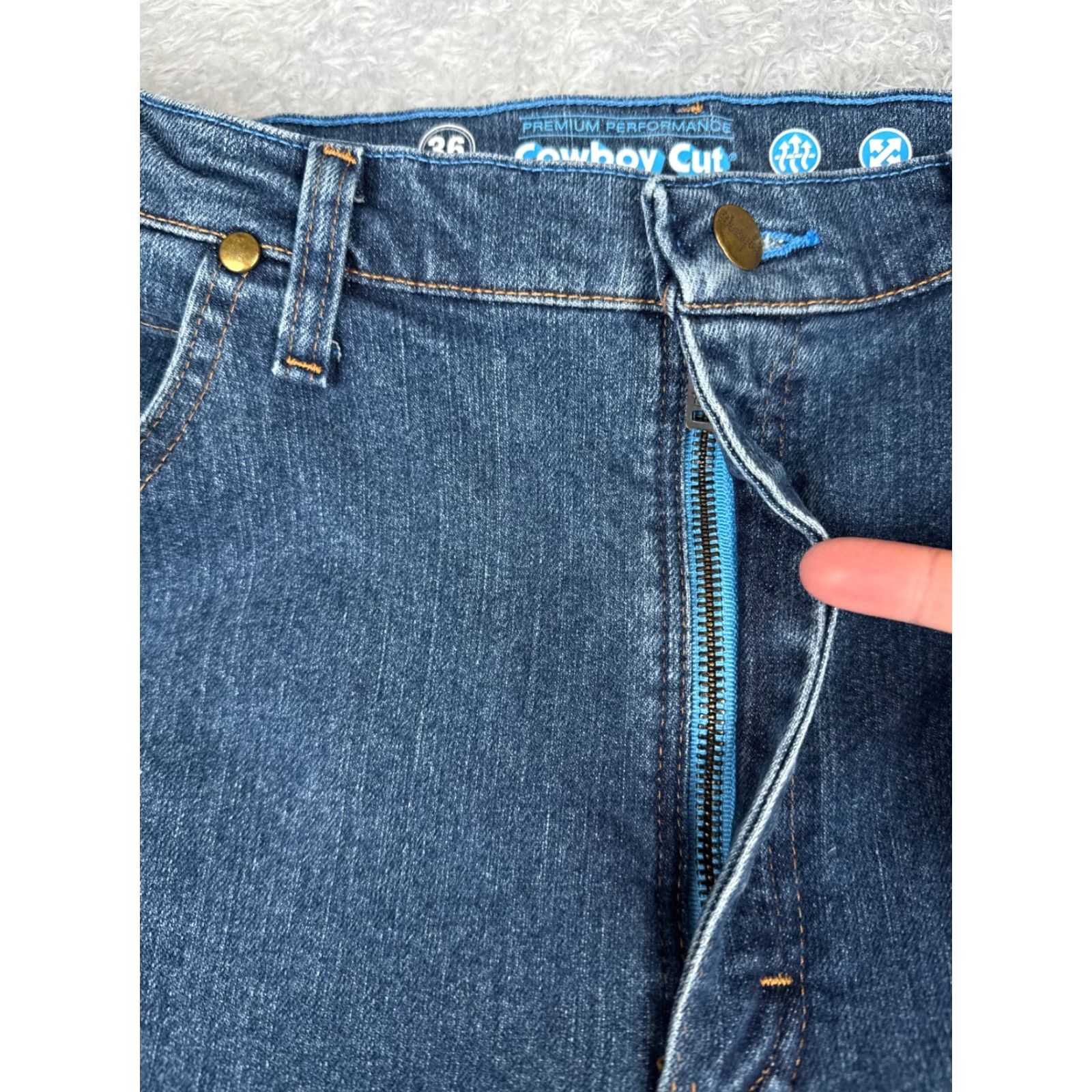Wrangler Wrangler Jeans Mens 38 Blue Denim Slim Fit Cowboy Cut Premium Performance 38x30 Jeans Size US 38 / EU 54 - 5 Thumbnail
