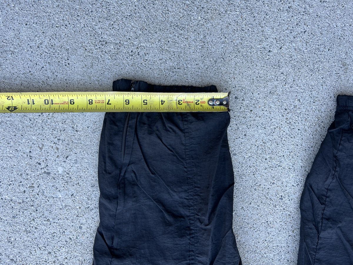 Reebok × Vintage Vintage 1990s Reebok Black Windbreaker Zip Track Pants Sz. L Size US 36 / EU 52 - 6 Thumbnail