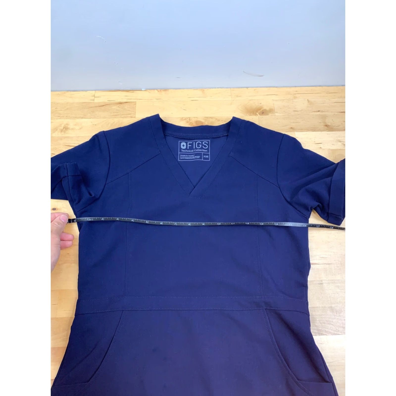Vintage FIGS Flores Scrub Top Womens 2XS Blue Medical Hospital Scrub Top Womens 2XS Blue FIGS Size XXS / US 00 / IT 34 - 4 Thumbnail
