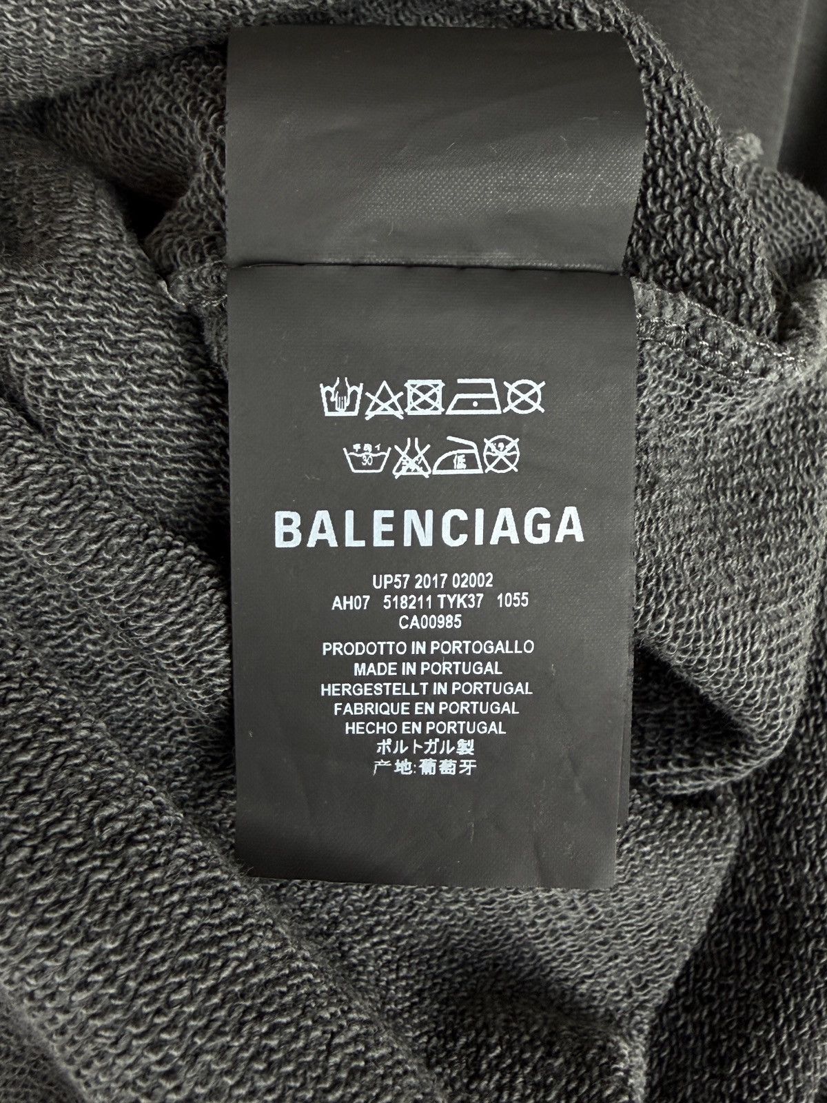 Balenciaga 2018 Balenciaga Paris Tourist Souvenir Hoodie Grey Size US S / EU 44-46 / 1 - 9 Thumbnail