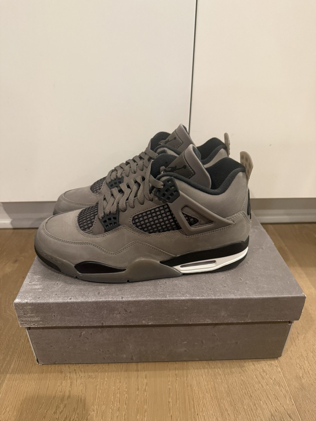 Jordan Brand Nike Air Jordan 4 Retro Cave Stone Men's Size 10 New Size US 10 / EU 43 - 3 Thumbnail