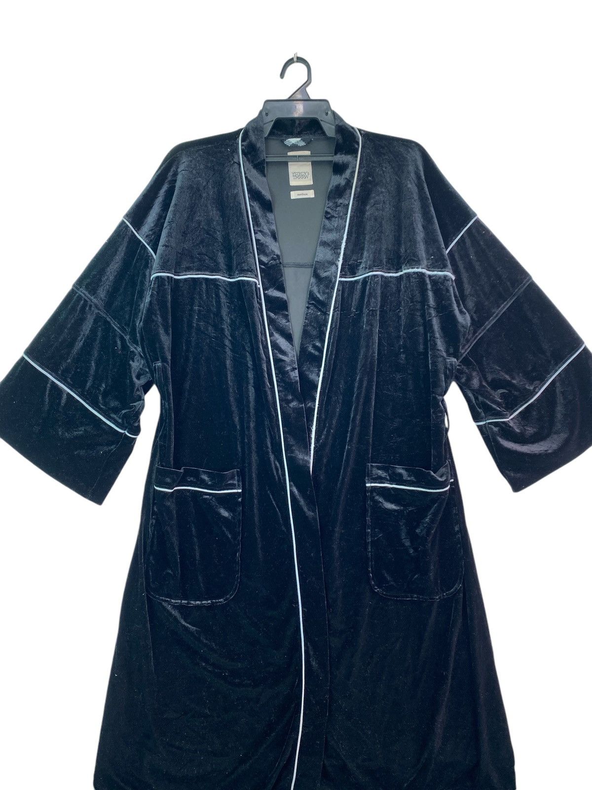 Japanese Brand Velvet black overcoat Size M / US 6-8 / IT 42-44 - 2 Thumbnail