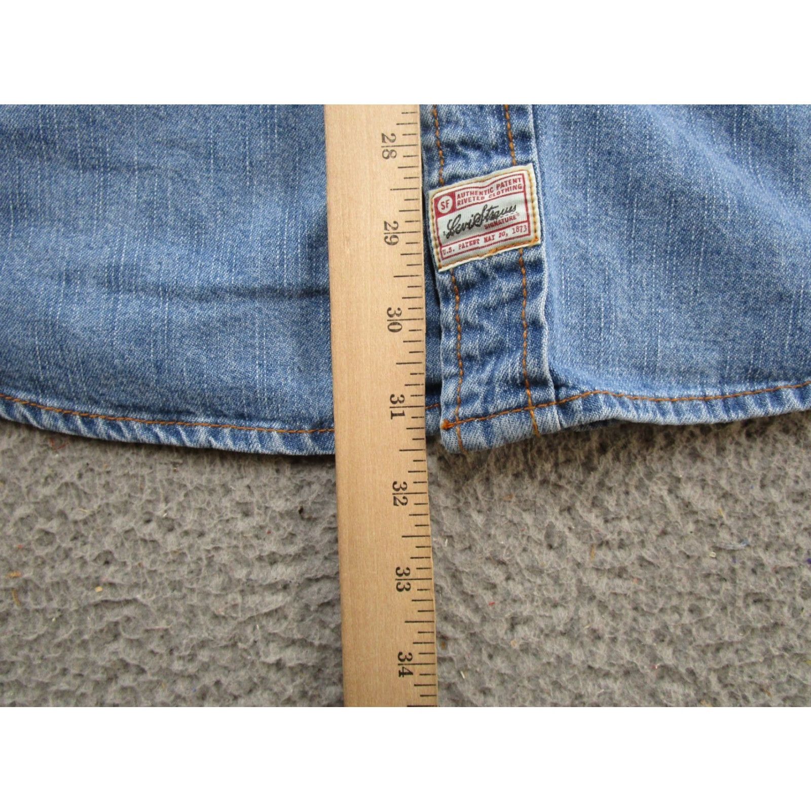 Levi's VINTAGE Levi's Signature Stretch Blue Denim Western Shirt Mens L Casual Workwear Western Mens Blue Denim Shirt Size L Size US L / EU 52-54 / 3 - 7 Thumbnail