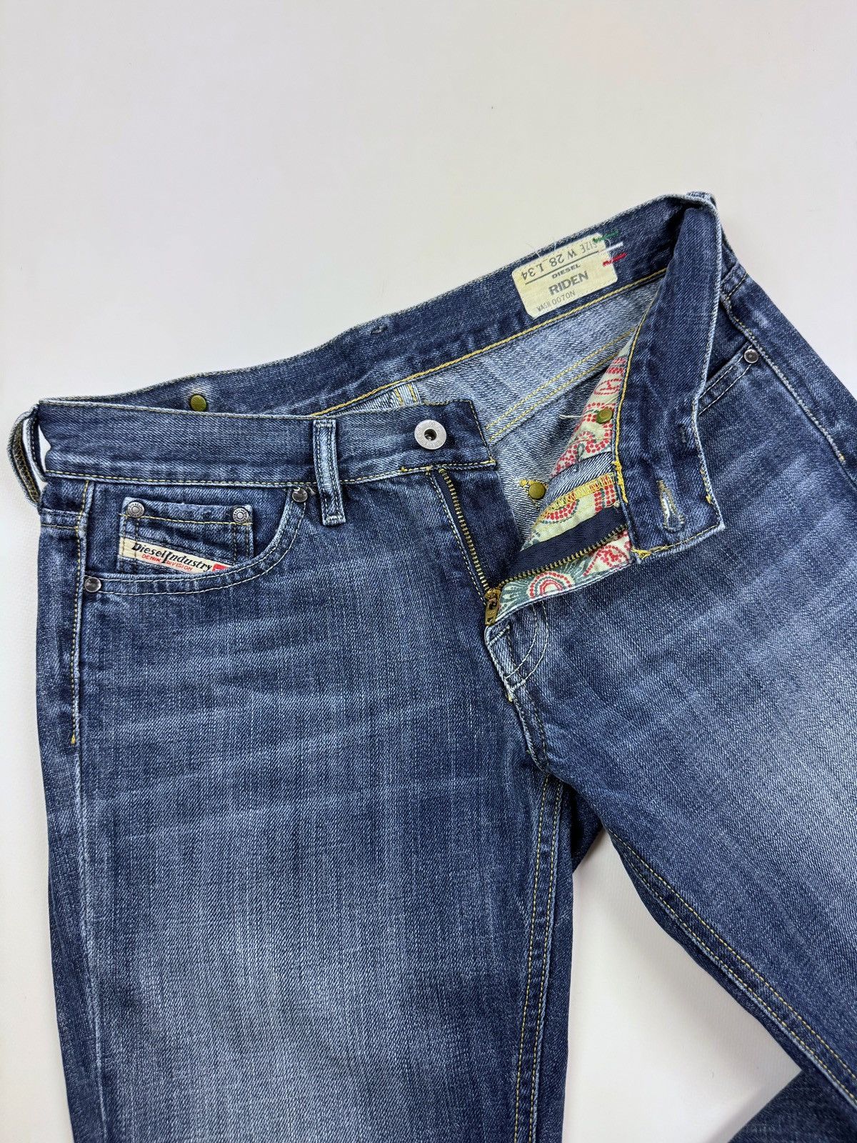 Diesel Y2K Vintage Diesel Riden Washed Denim Women’s Jeans Size 30" / US 8 / IT 44 - 7 Thumbnail