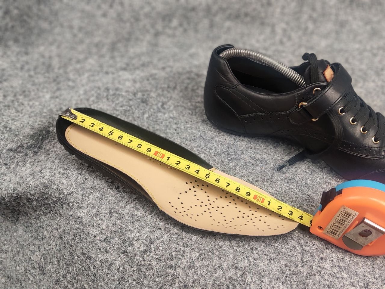 Louis Vuitton Louis Vuitton Vintage Leather Brogue Velcro Strap Sneakers Size US 6.5 / IT 36.5 - 22 Thumbnail